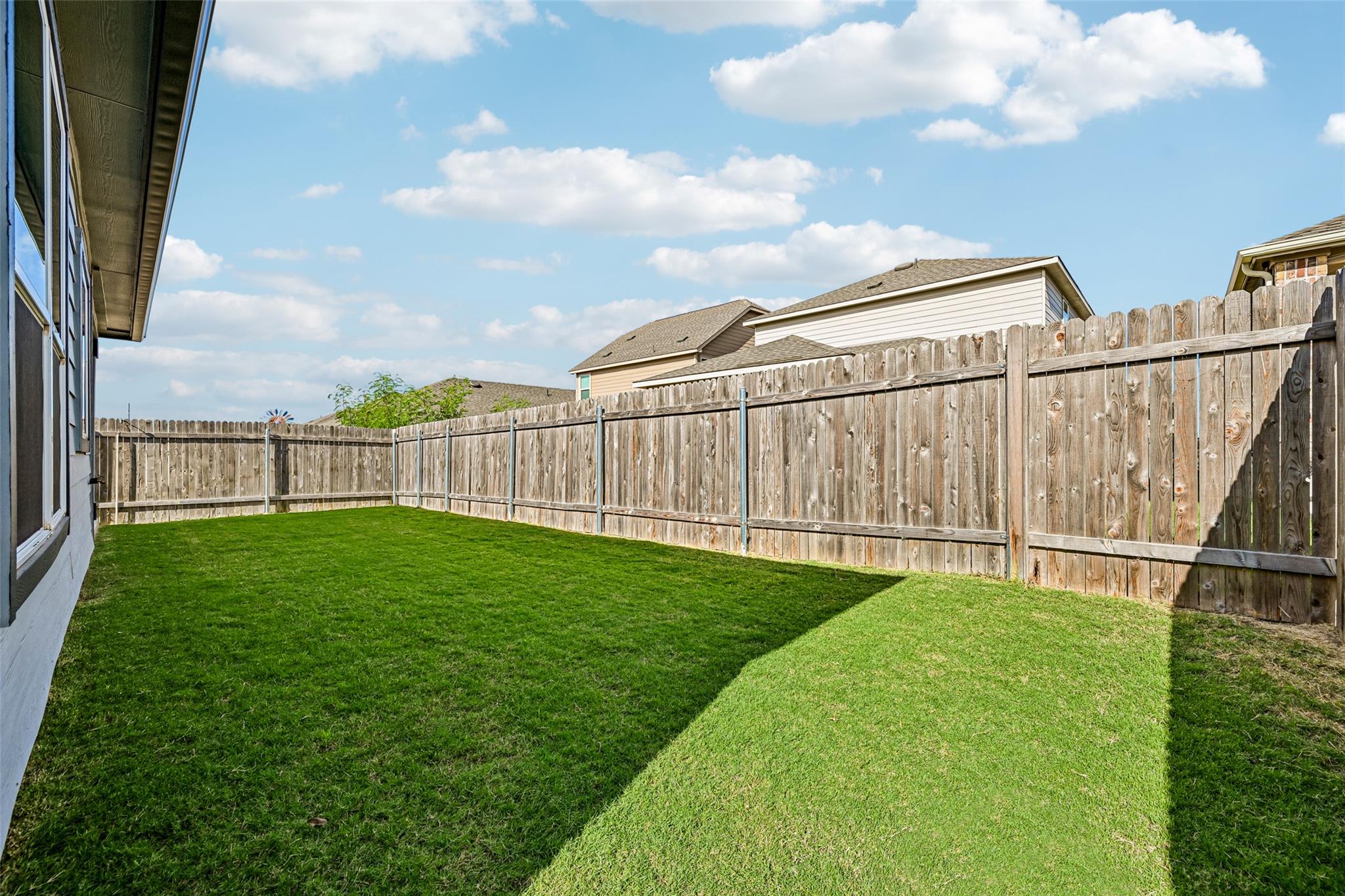 12612 Oxford Vineyard LN, Manor, TX 78653
