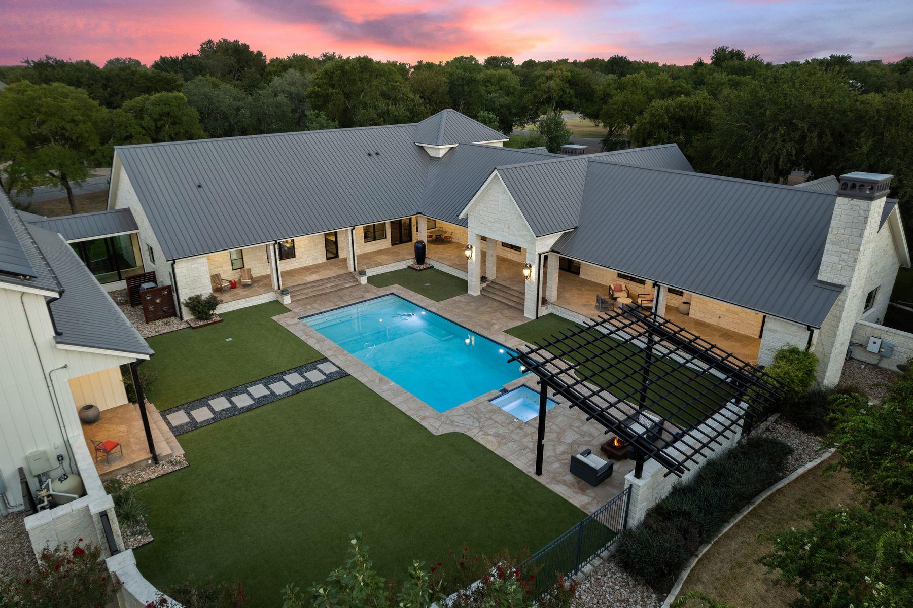 2025 Running Creek DR, Salado, TX 76571