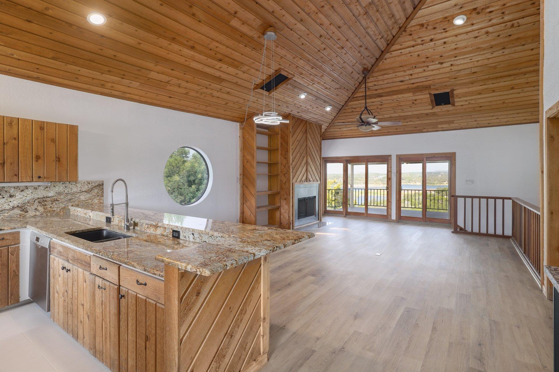 313 Kendall DR, Spicewood, TX 78669