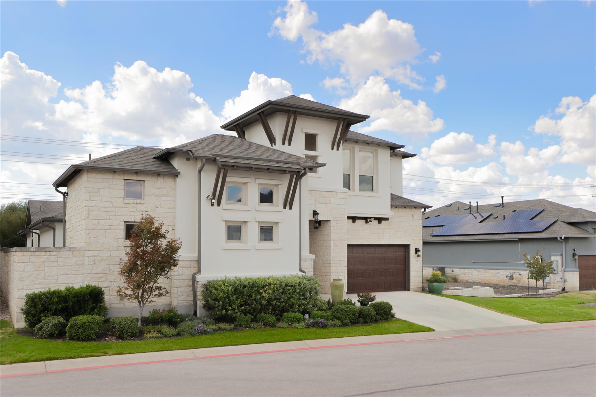 952 Indian Hawthorne DR #V, Georgetown, TX 78628