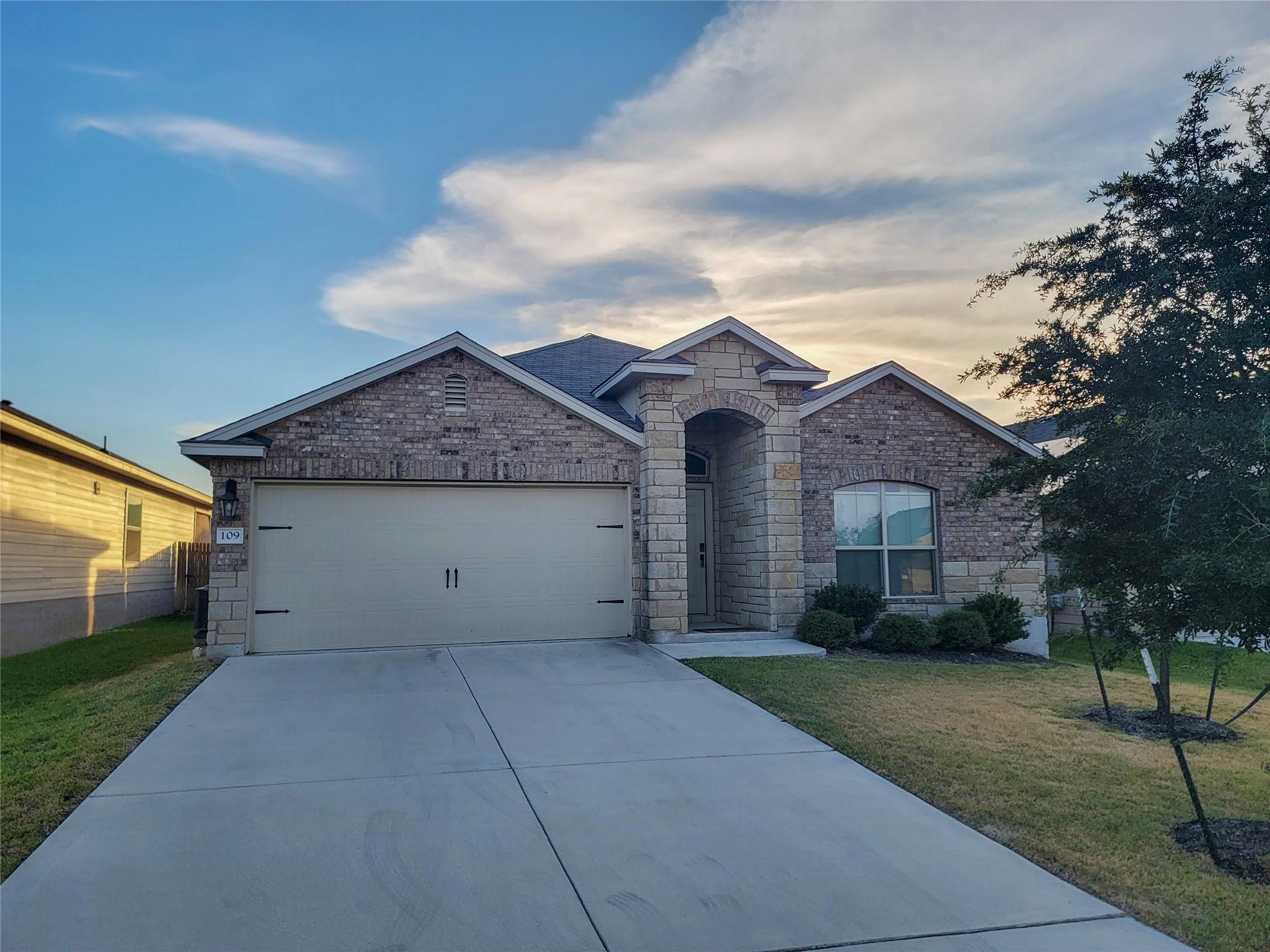 109 Akston CT, Jarrell, TX 76537