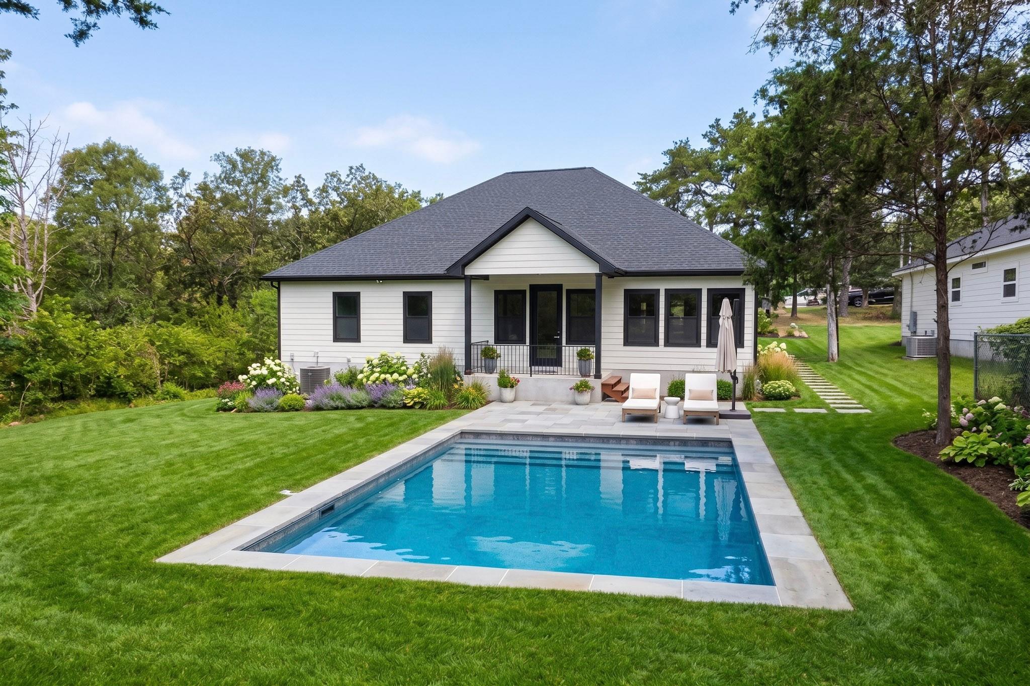 137 N Pohakea DR, Bastrop, TX 78602