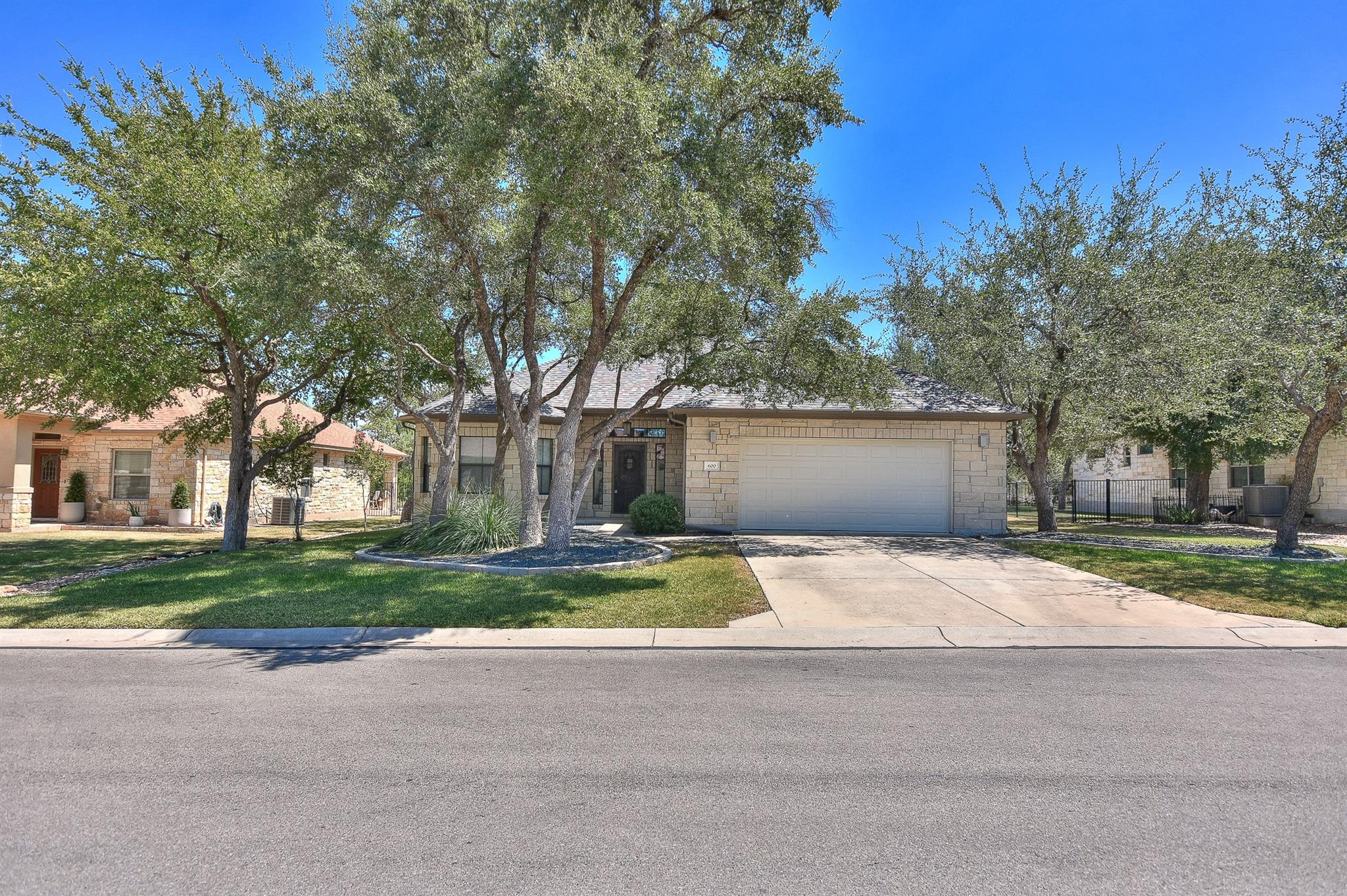 600 Caprock Canyon TRL, Georgetown, TX 78633