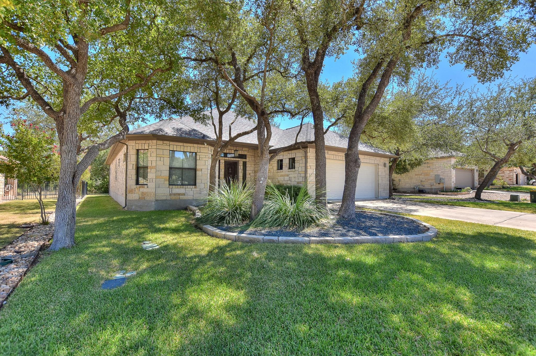 600 Caprock Canyon TRL, Georgetown, TX 78633