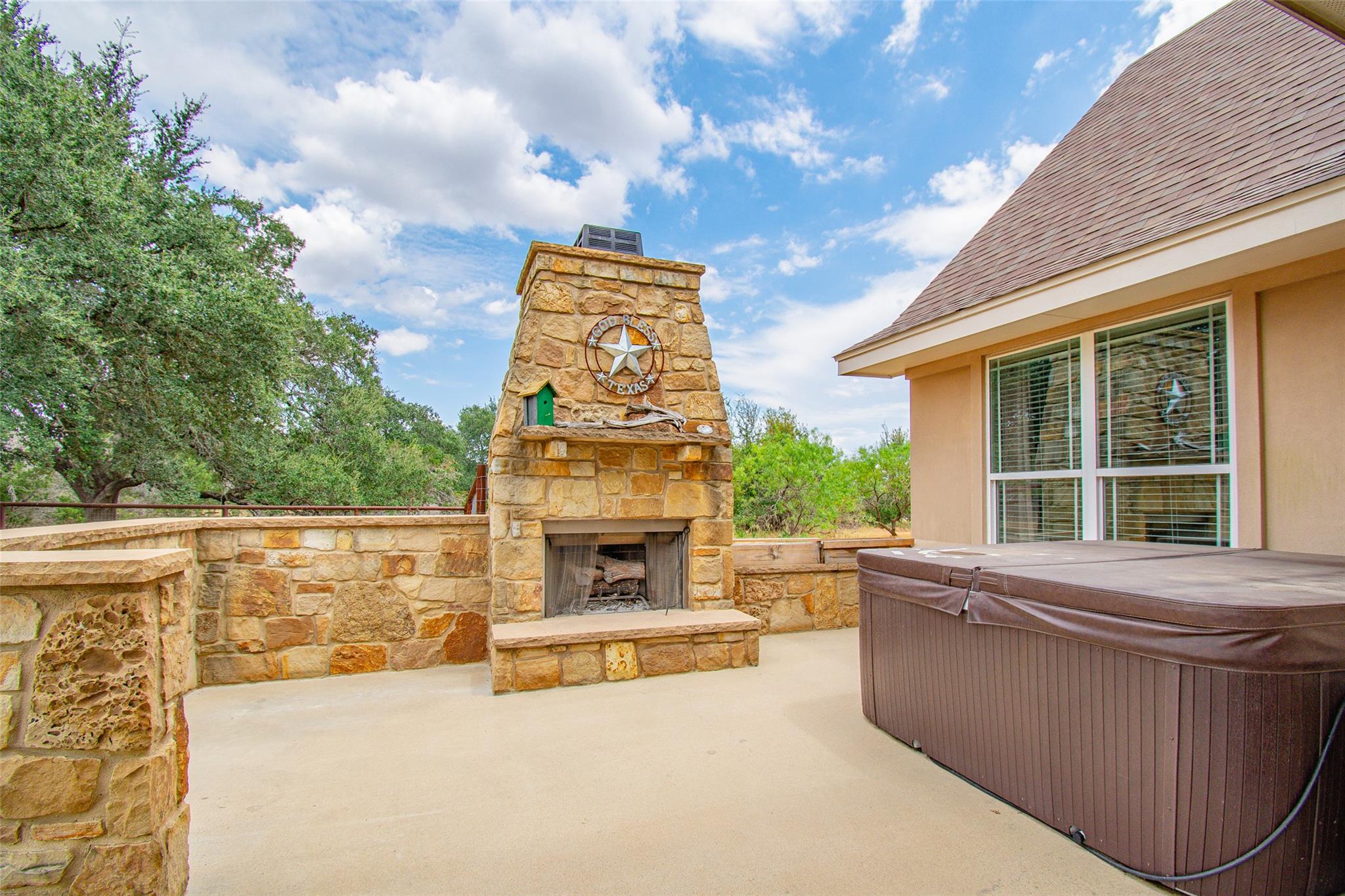 1160 Long MDW, Salado, TX 76571
