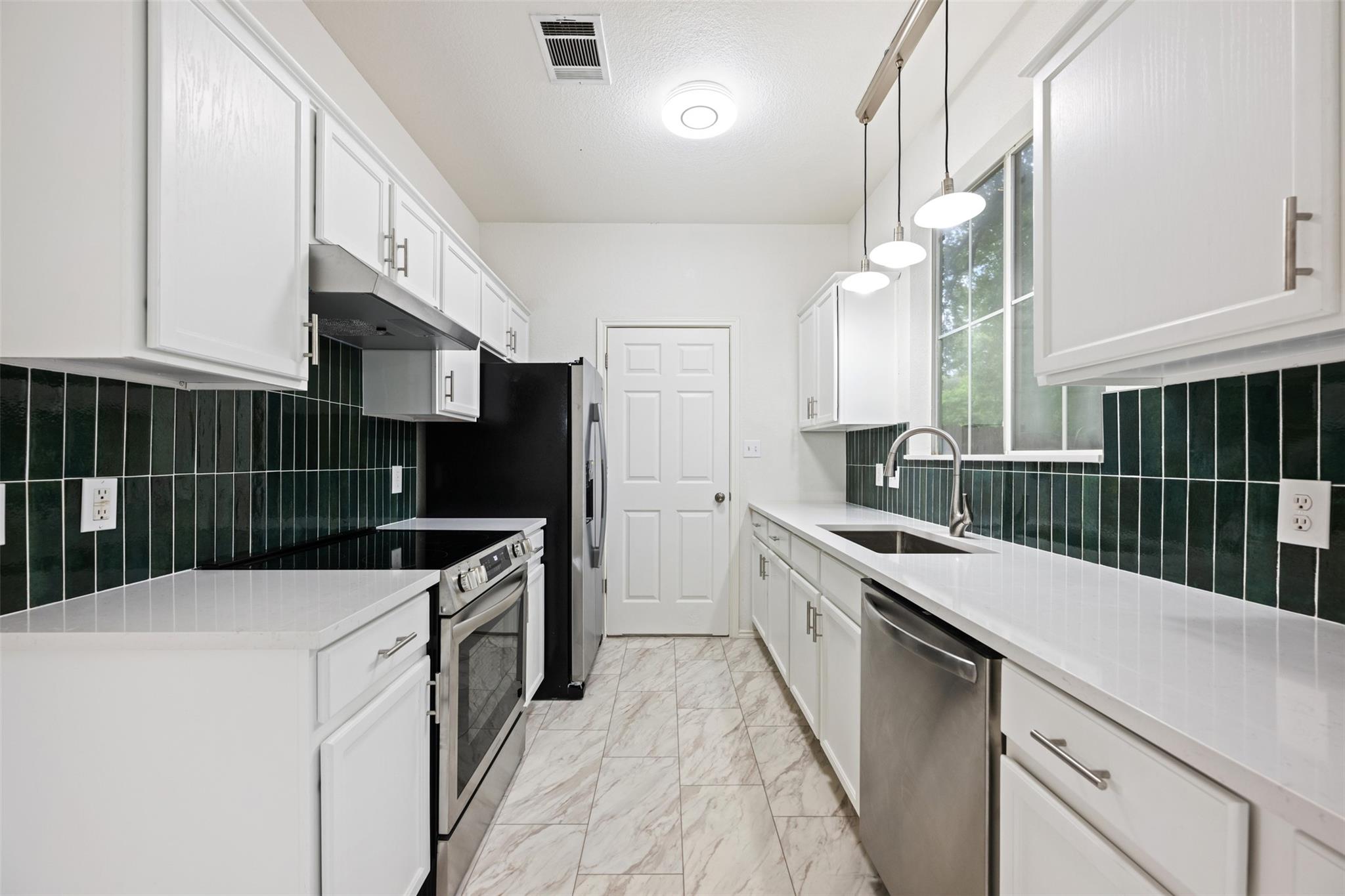 4501 Whispering Valley DR #31, Austin, TX 78727
