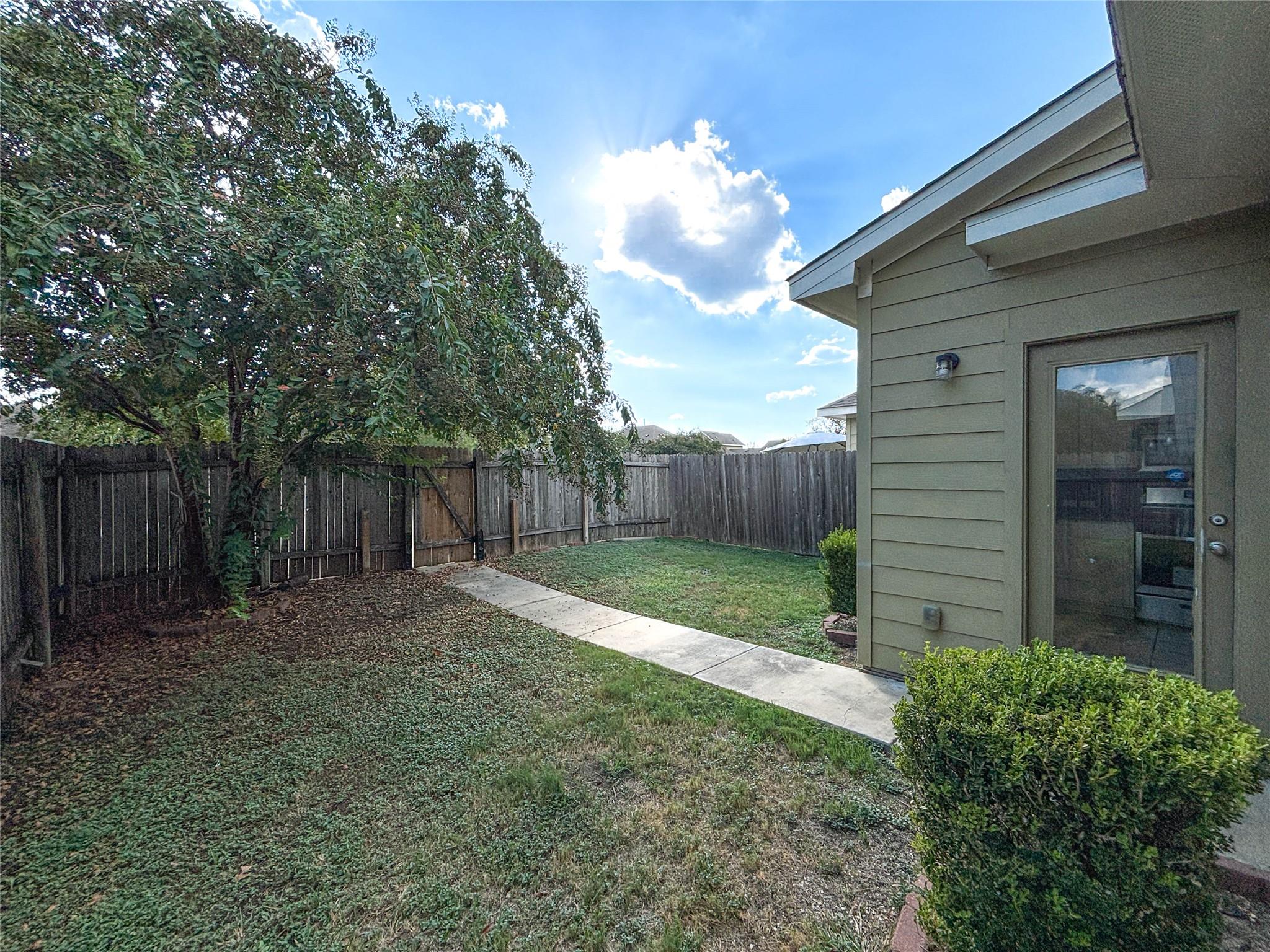 119 Gambel Oak Way, San Marcos, TX 78666