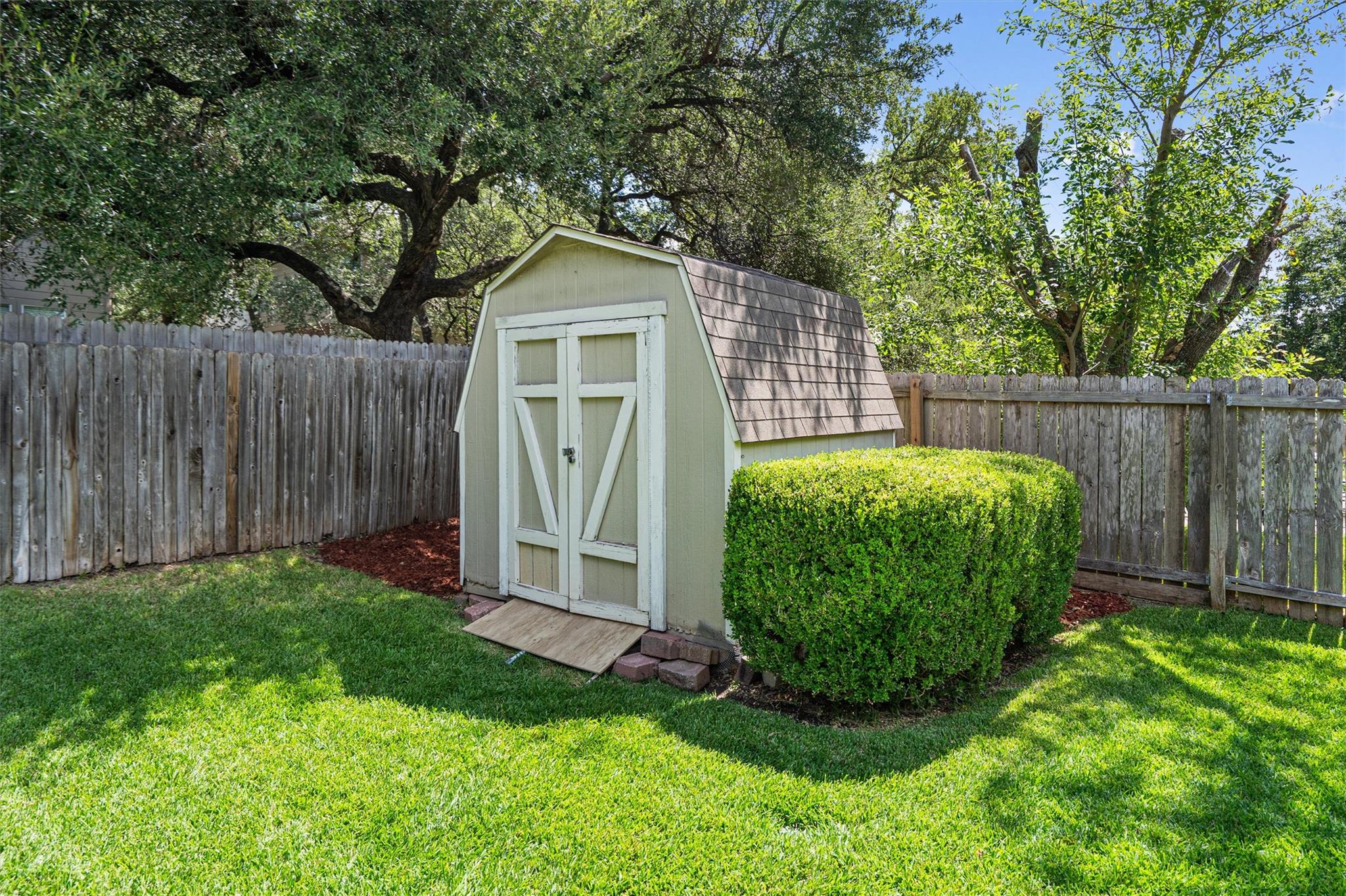 3746 Newland DR, Round Rock, TX 78681