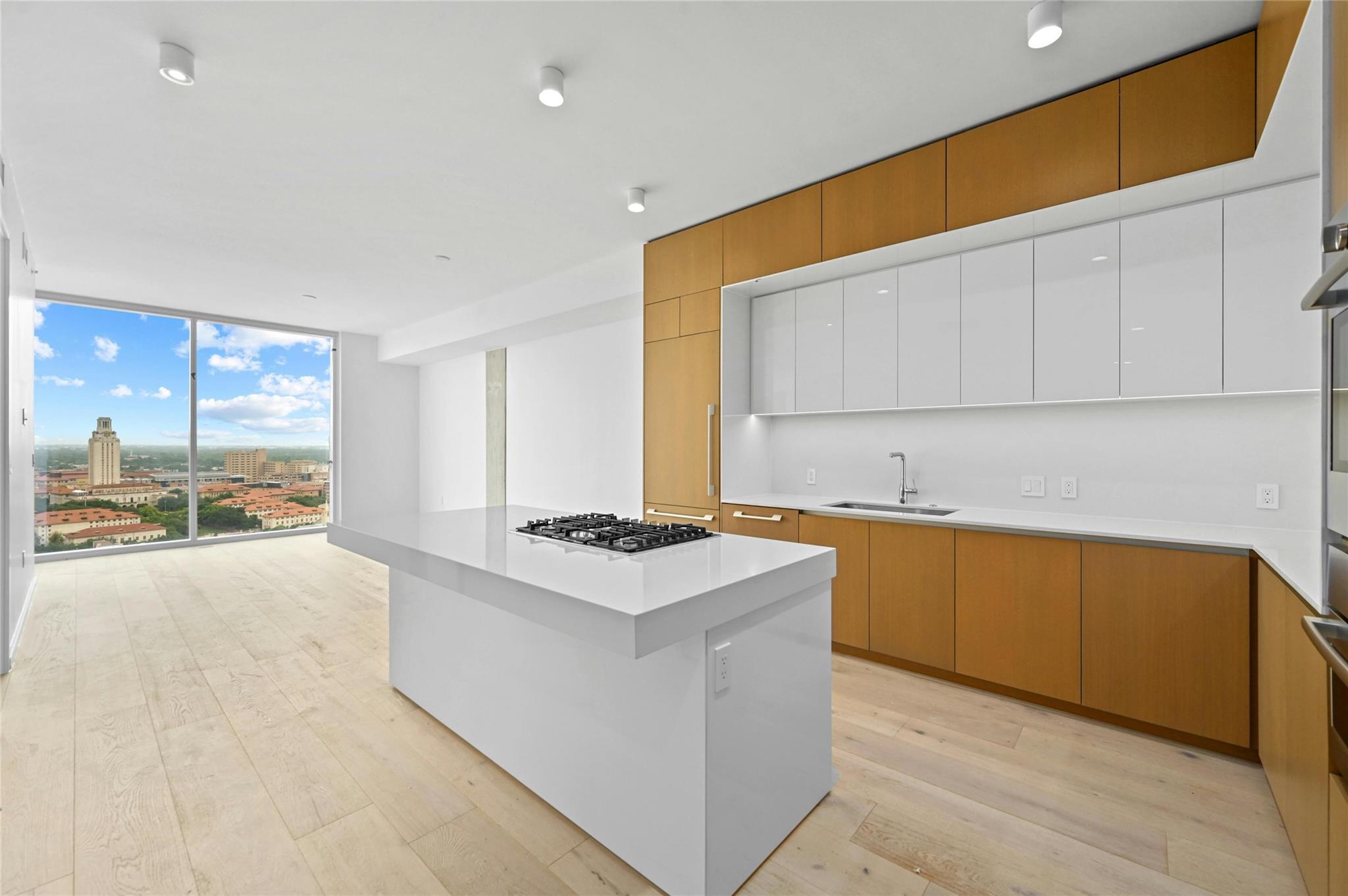 313 W 17th ST #2103, Austin, TX 78701