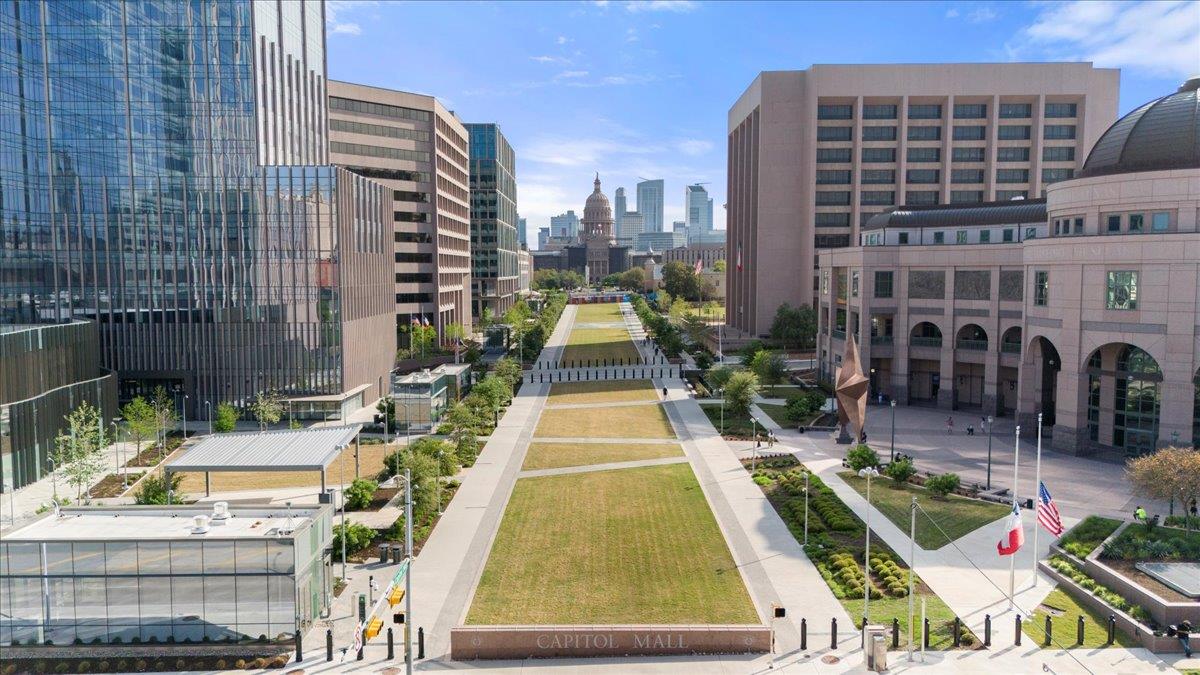 313 W 17th ST #2305, Austin, TX 78701