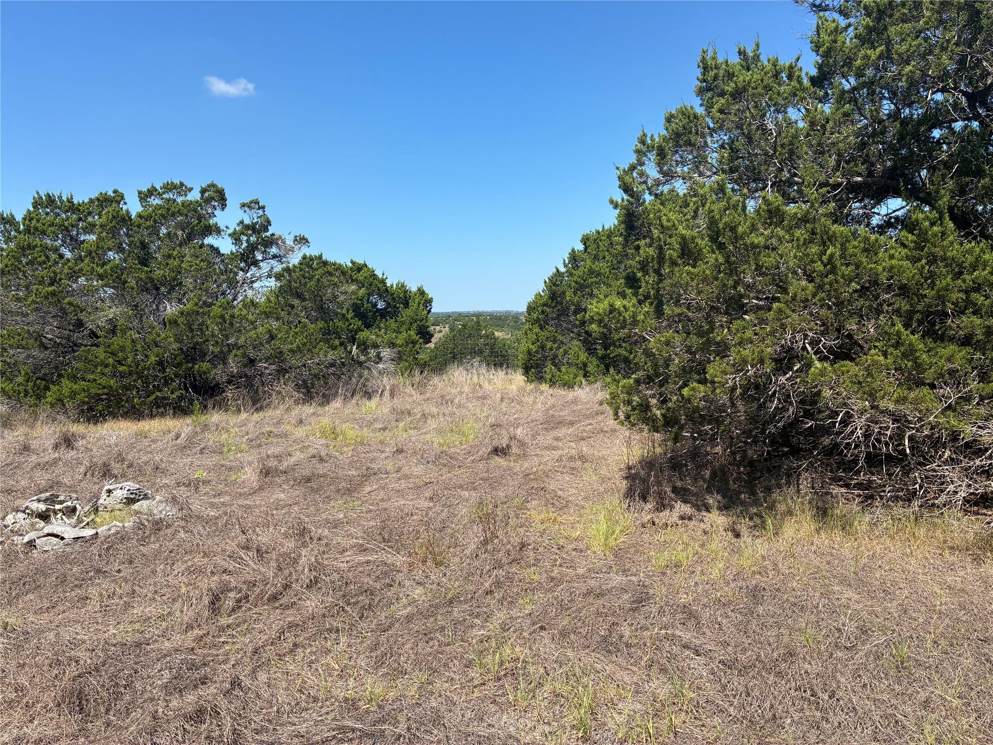 317 W Headwaters Ranch RD, Kendalia, TX 78027