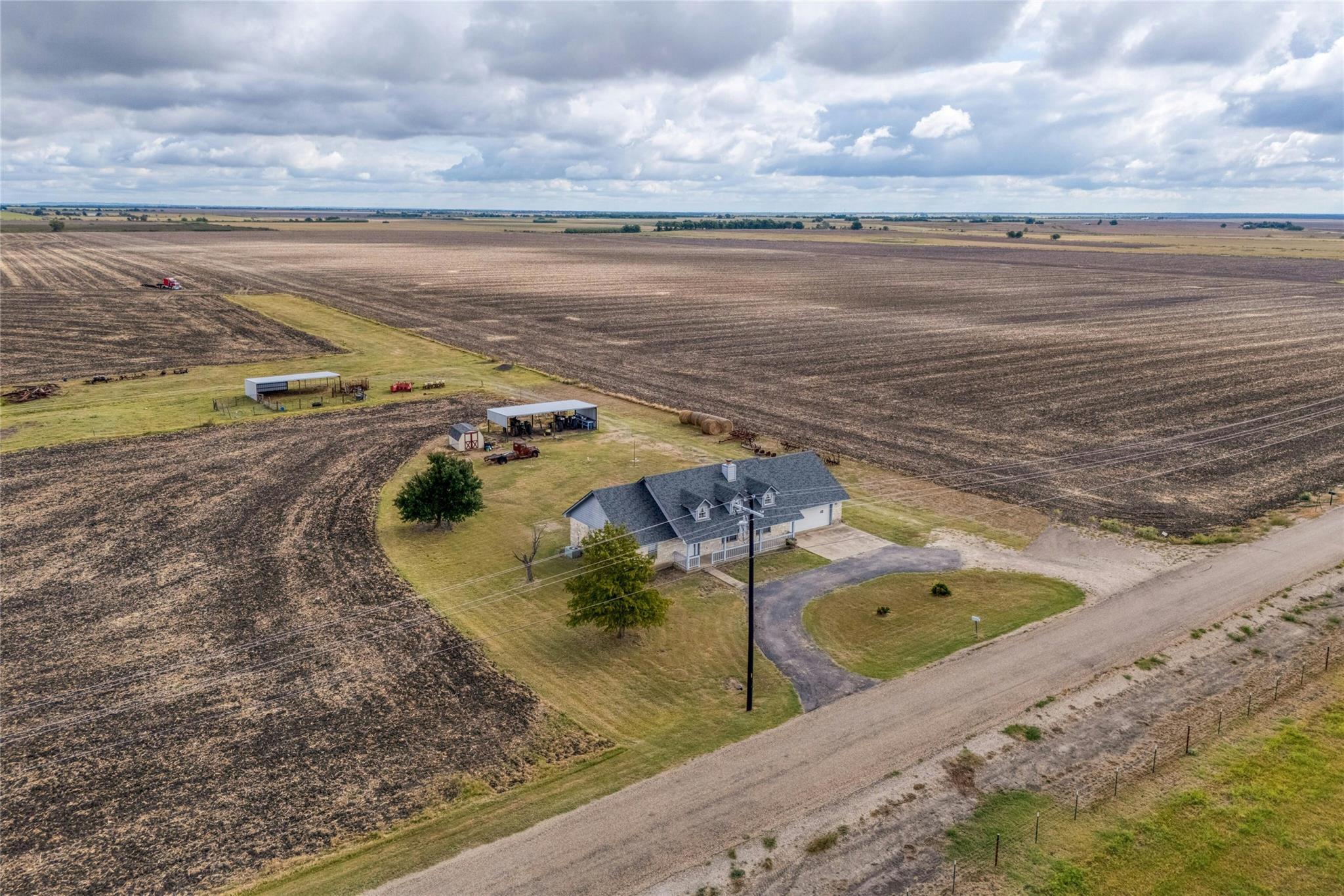 615 County Road 357, Granger, TX 76530