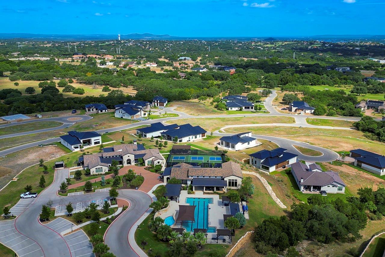 126 Via Roma CT, Horseshoe Bay, TX 78657