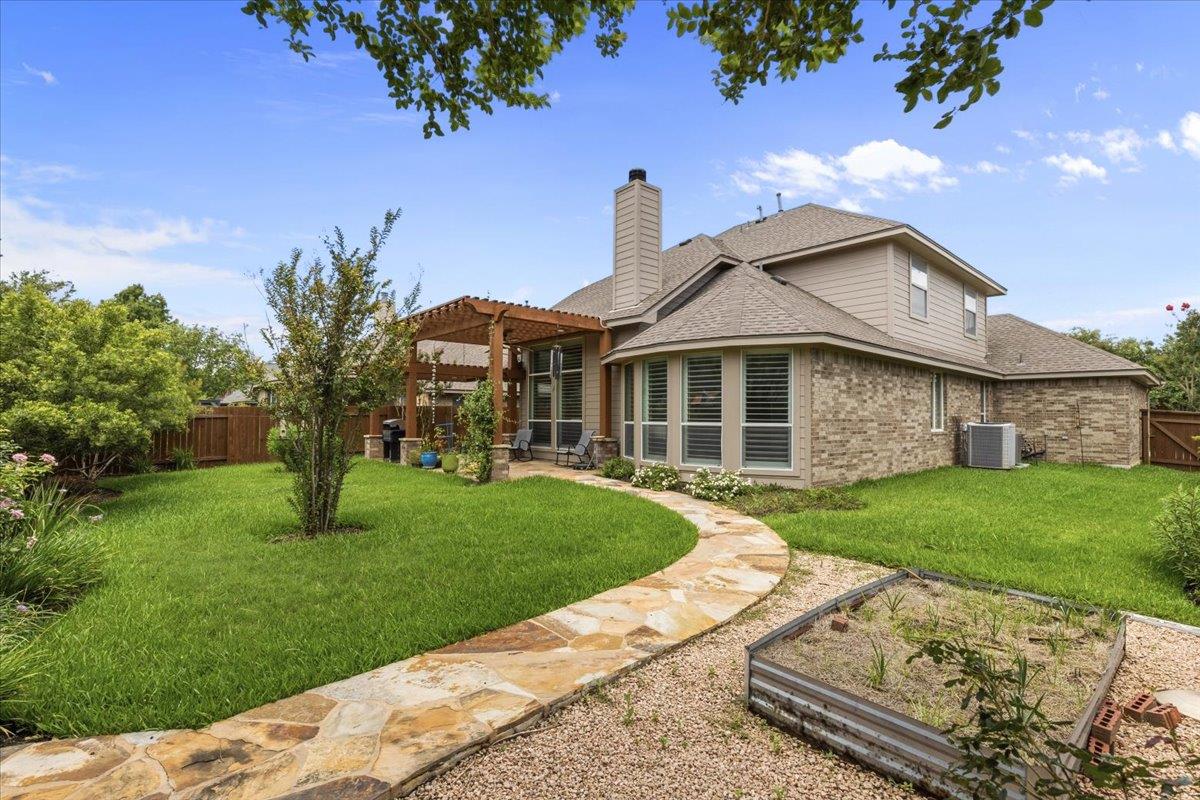 13812 Long Shadow DR, Manor, TX 78653