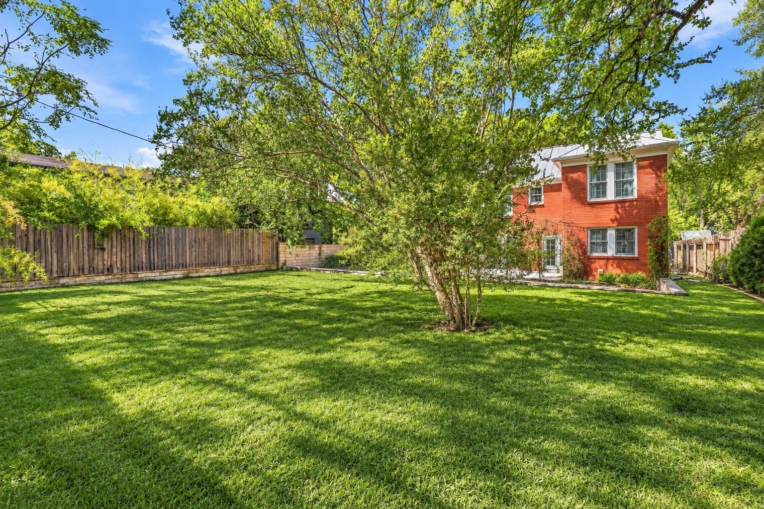 1407 Hartford RD, Austin, TX 78703