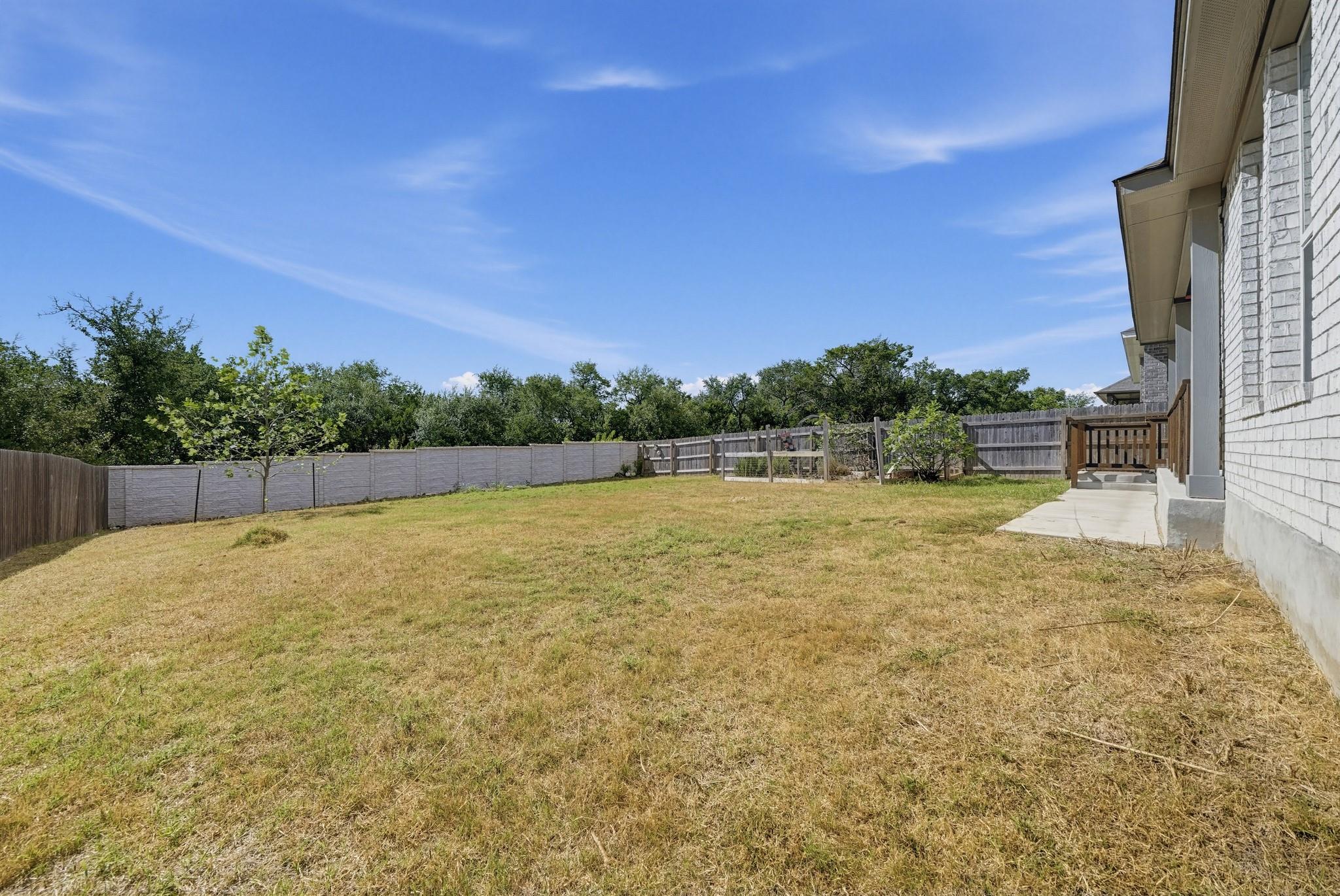 734 Treadwell LN, Kyle, TX 78640
