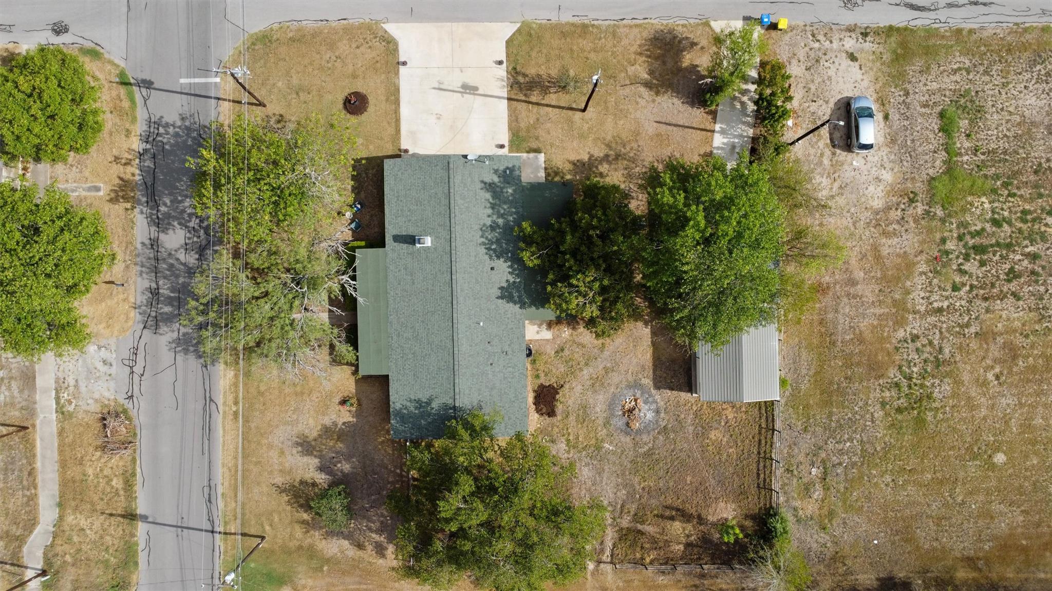 410 N Burnet ST, Manor, TX 78653
