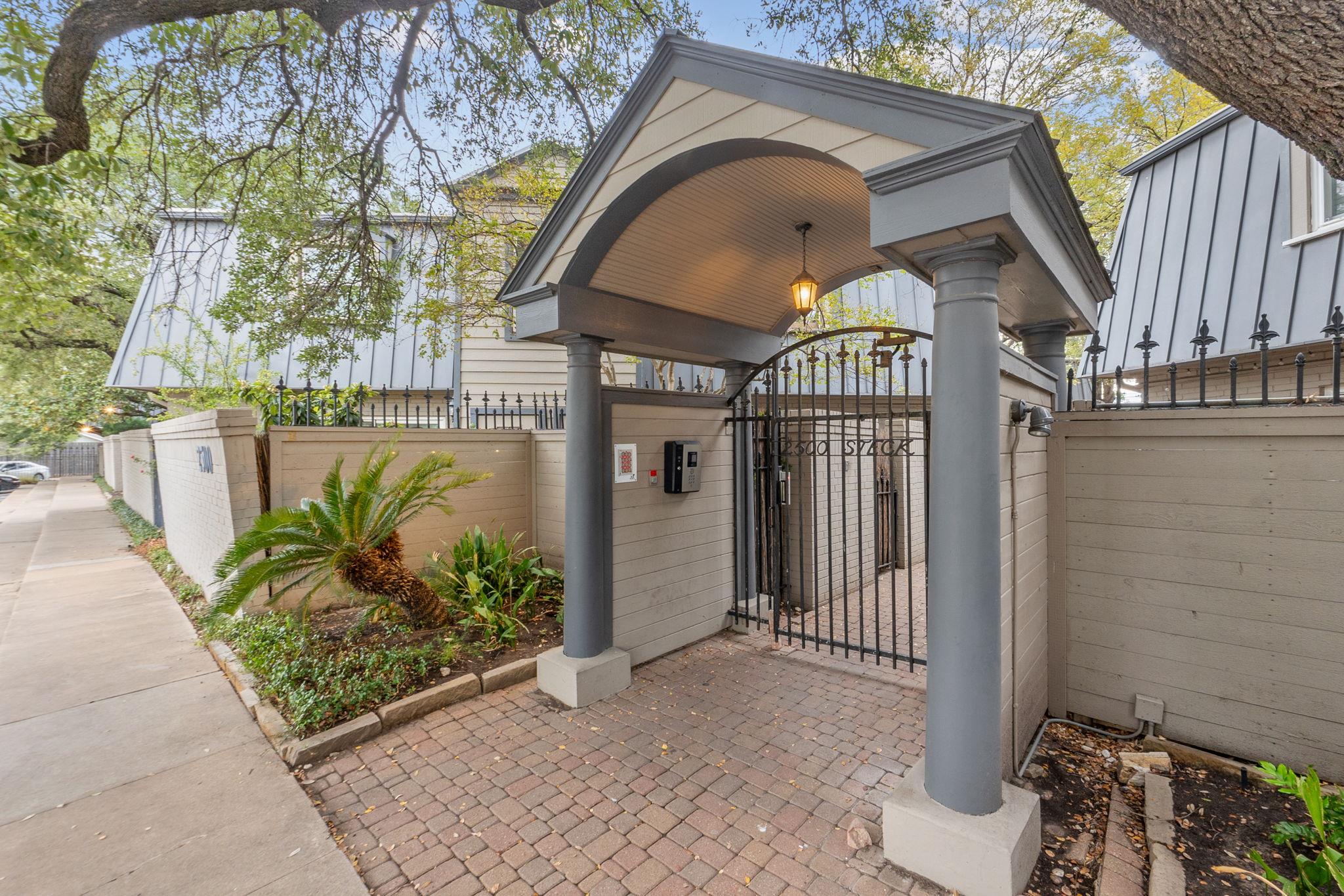 2500 Steck Ave #22, Austin, TX 78757
