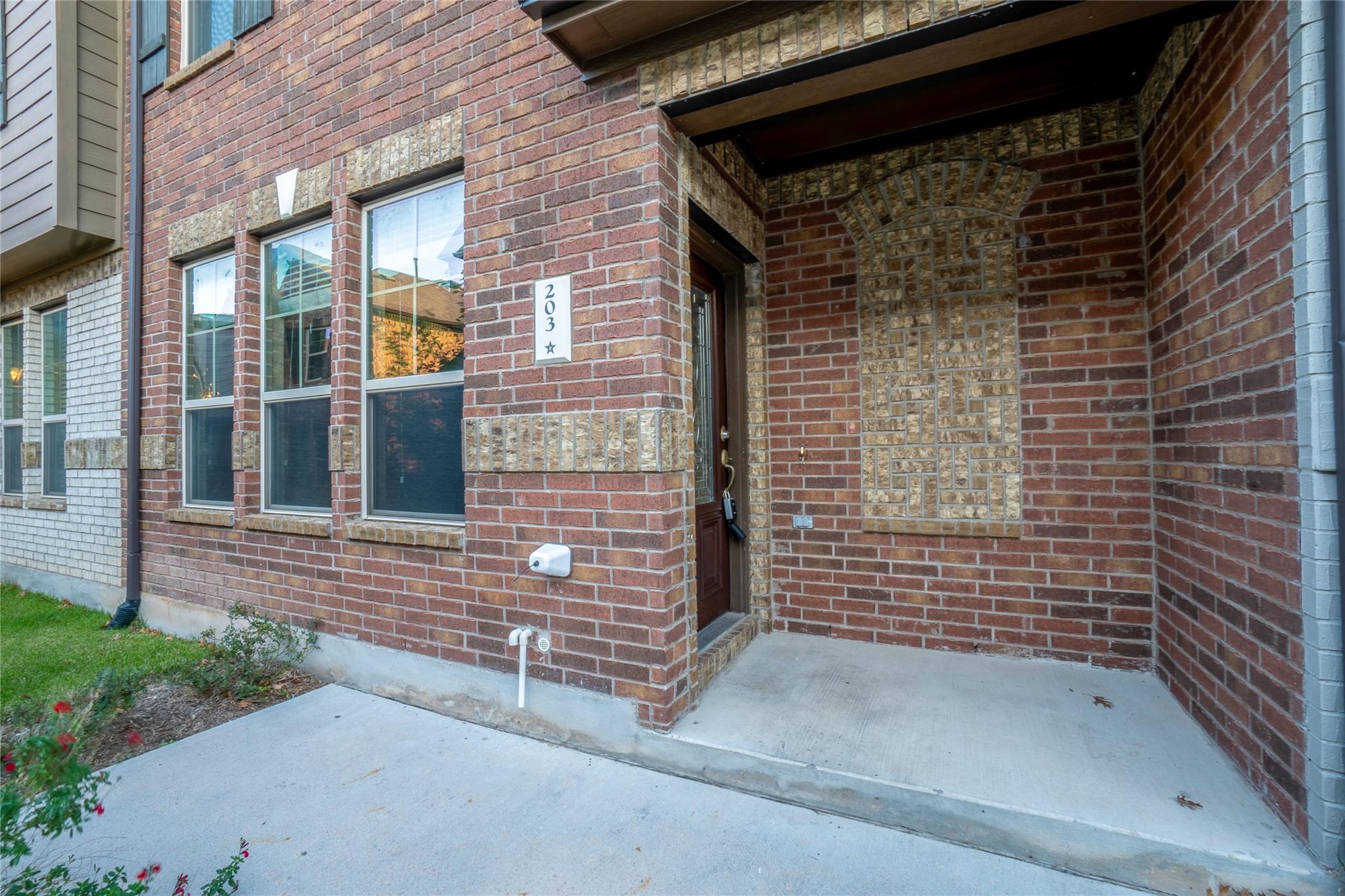 7220 Wyoming Springs DR #203, Round Rock, TX 78681