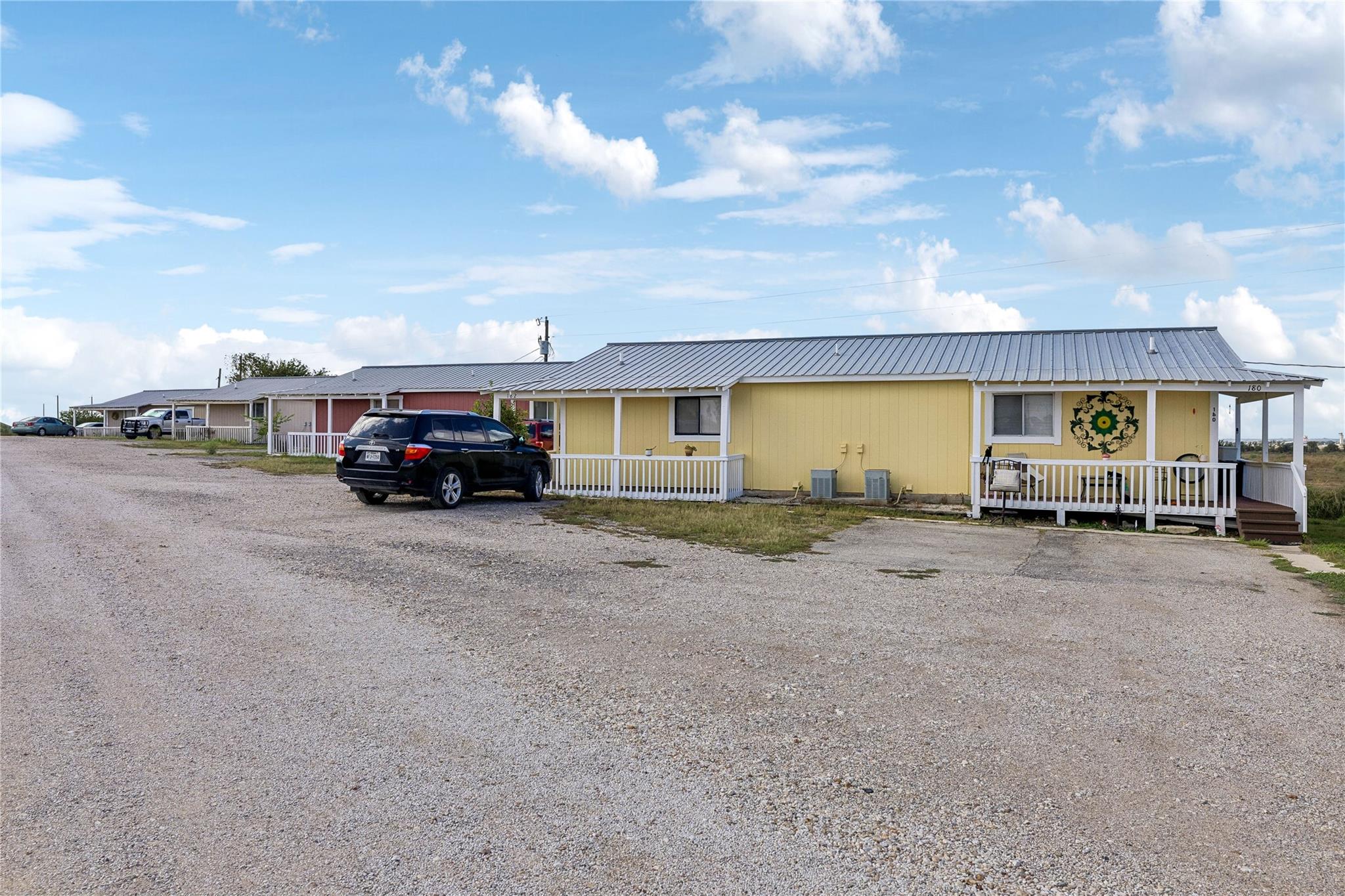 158 Stockmen LN, Maxwell, TX 78656