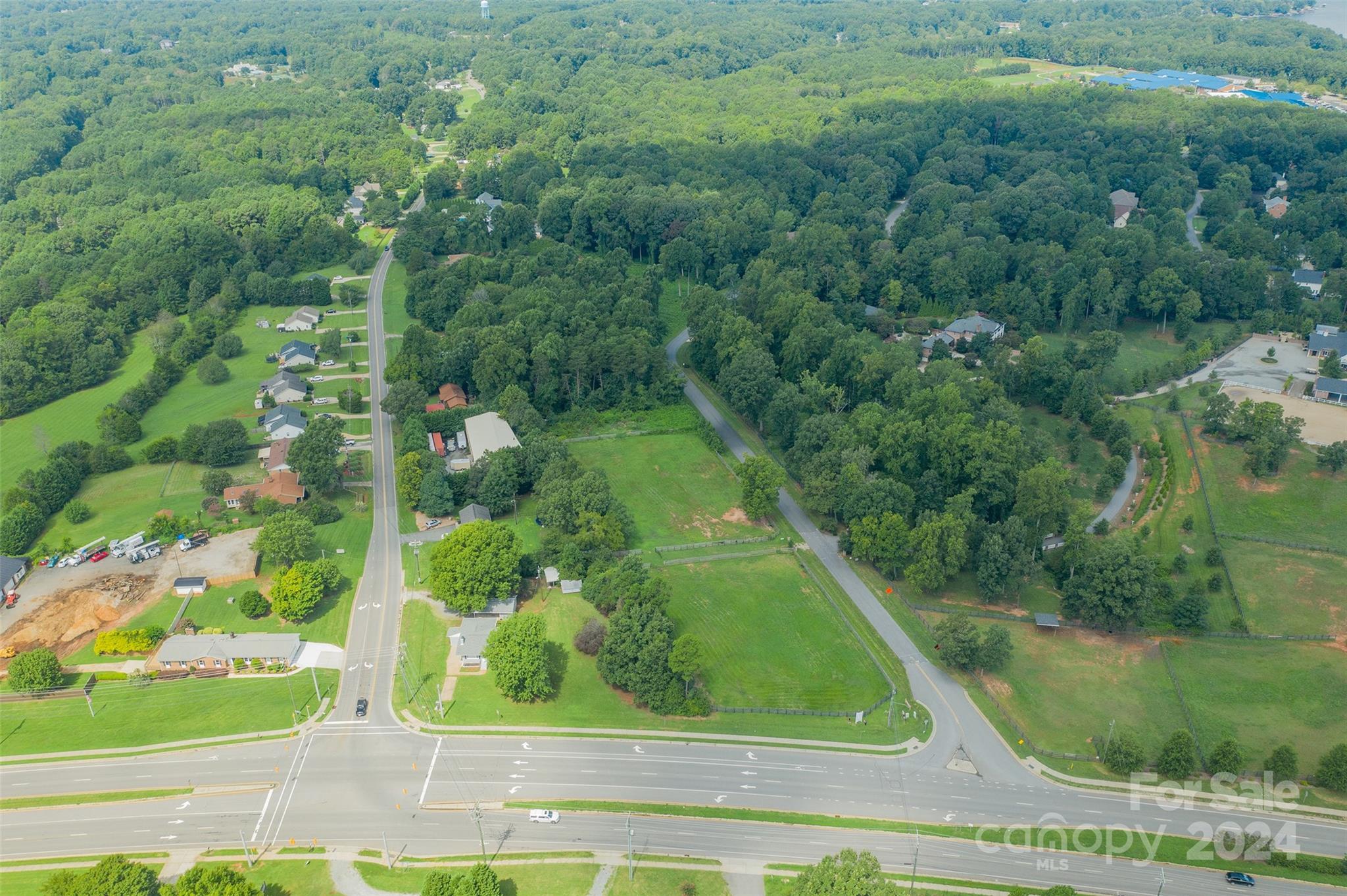 121 Poplar Grove Rd #2, Mooresville, NC 28117