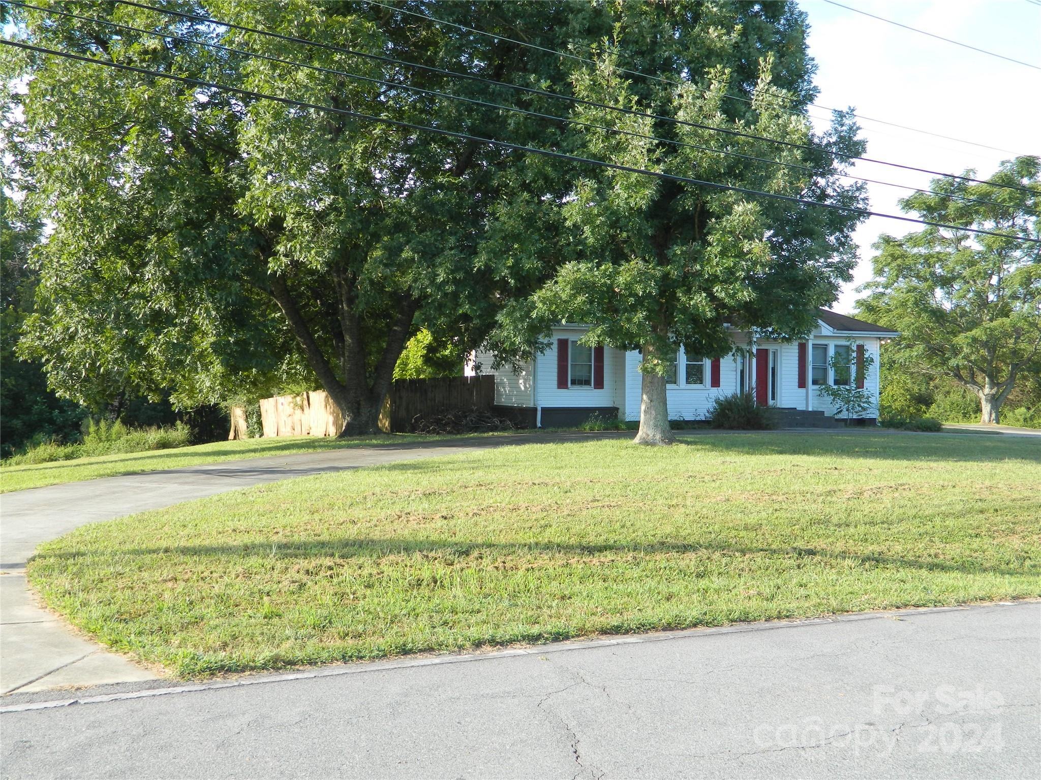 520 Lawrence Gray Rd, Charlotte, NC 28262