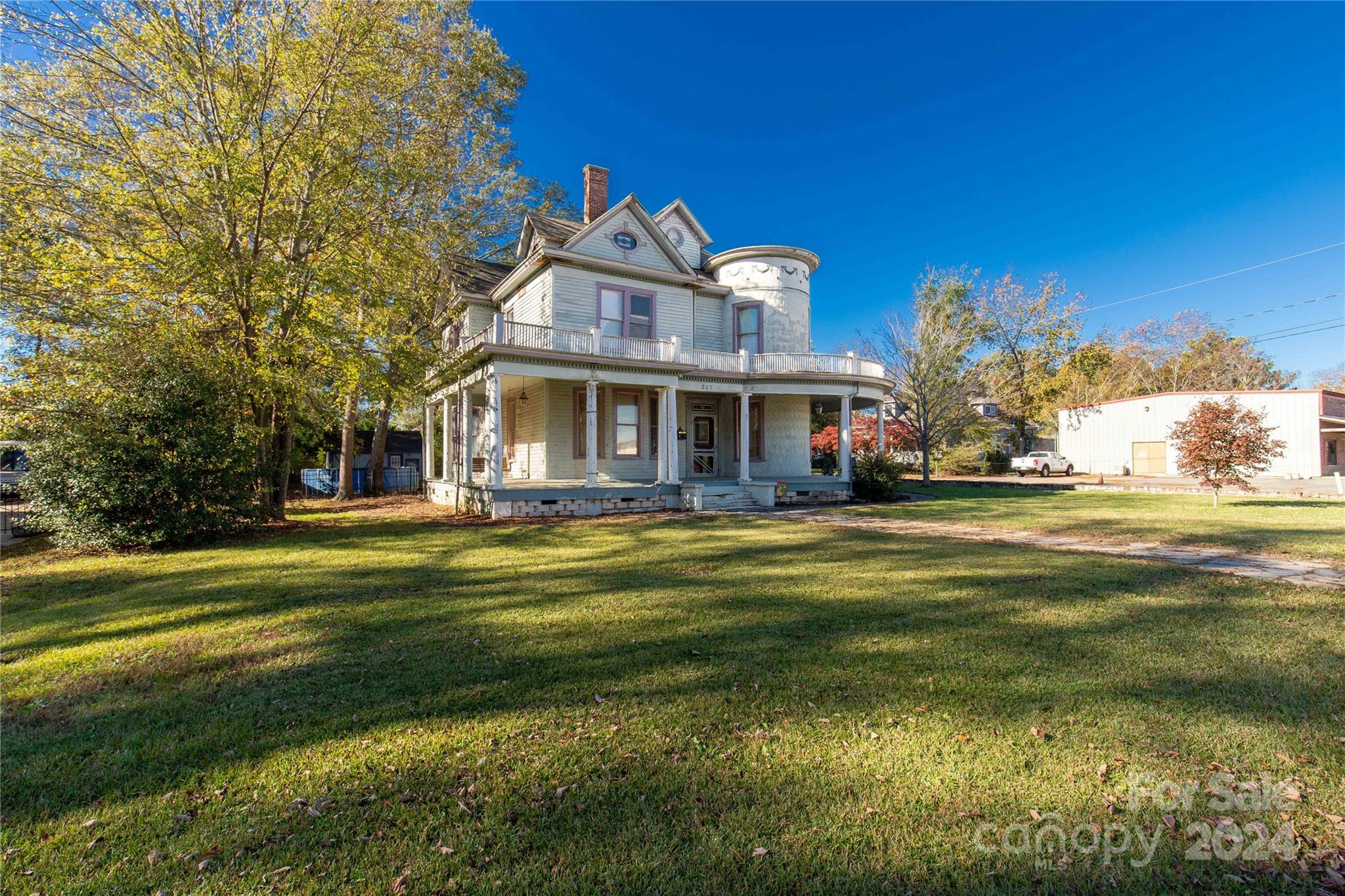 307 Kings Mountain St, Clover, SC 29710