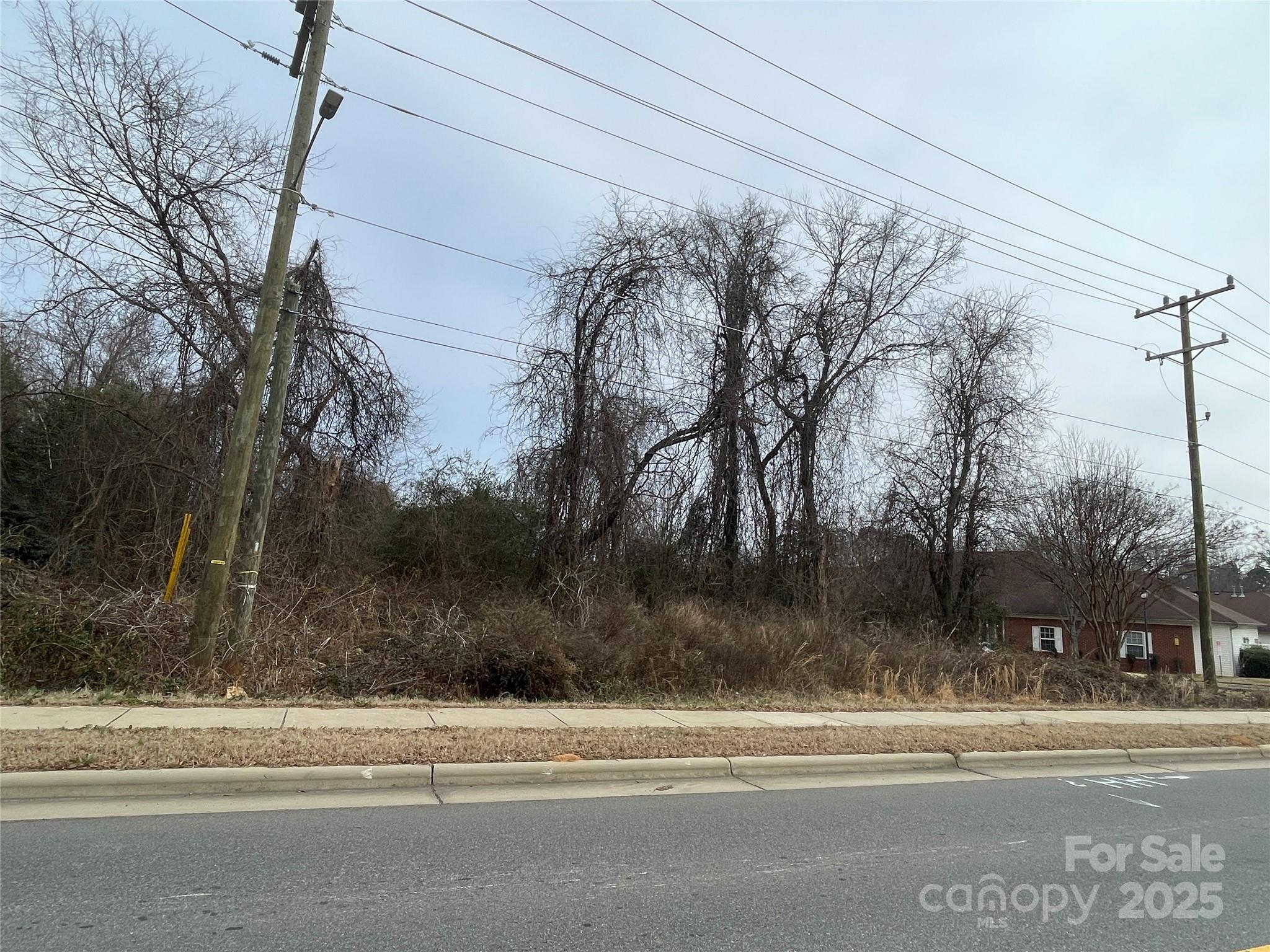 1900 Mineral Springs Rd, Charlotte, NC 28262