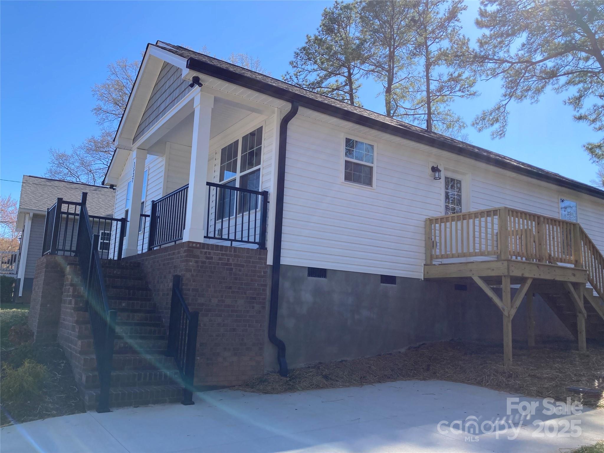 1537 Poston Cir, Gastonia, NC 28054