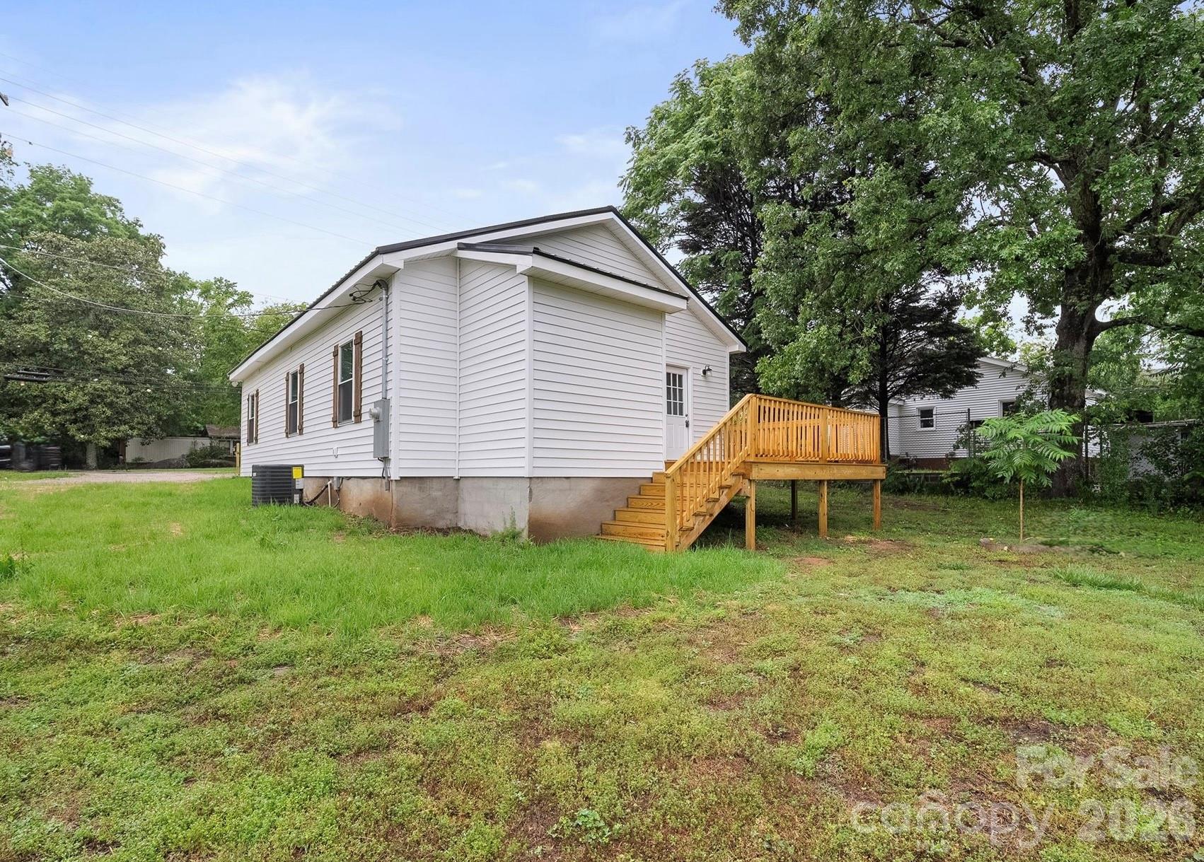 1067 Old Charlotte Rd, Concord, NC 28027