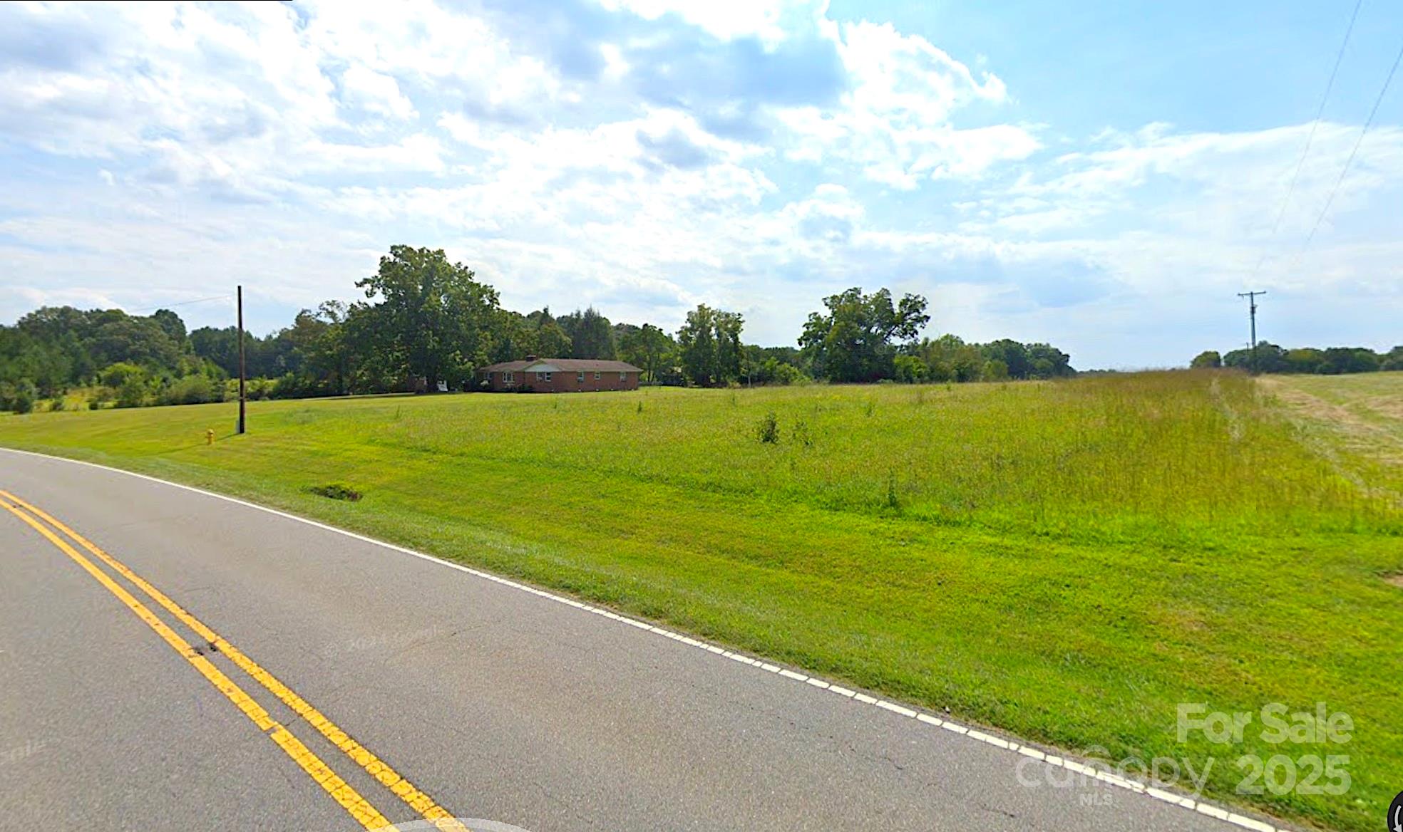 2347 Mt Pleasant Rd, Sherrills Ford, NC 28673