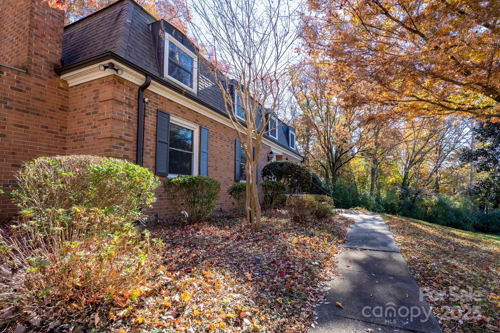 758 Williamsburg Dr NE, Concord, NC 28025