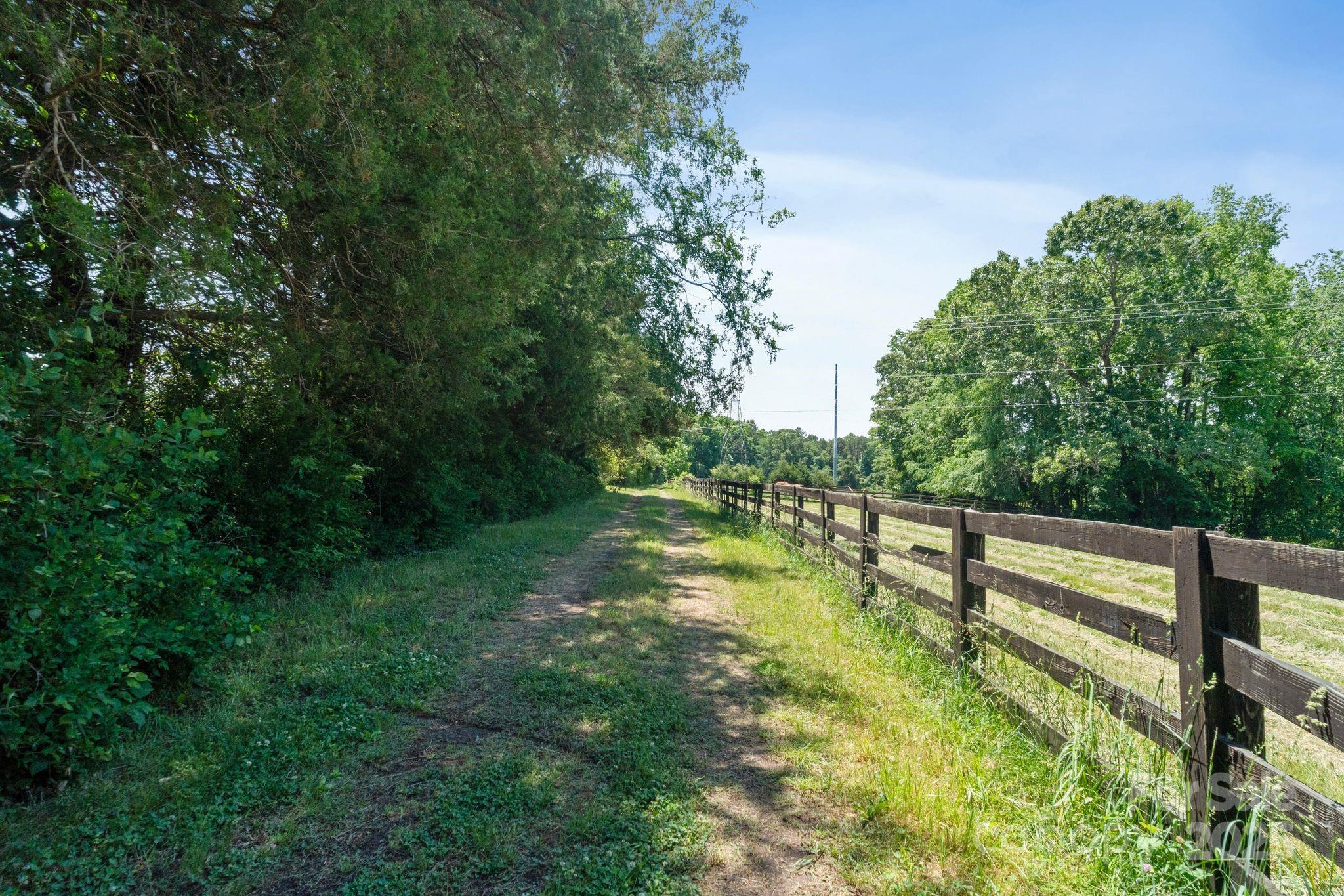 21121 Shearer Rd #3, Davidson, NC 28036