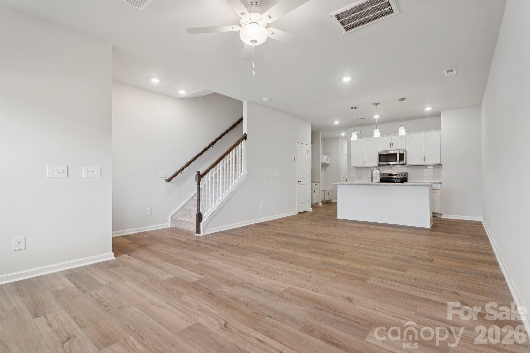 4742 Lakeview Rd N #17, Charlotte, NC 28216