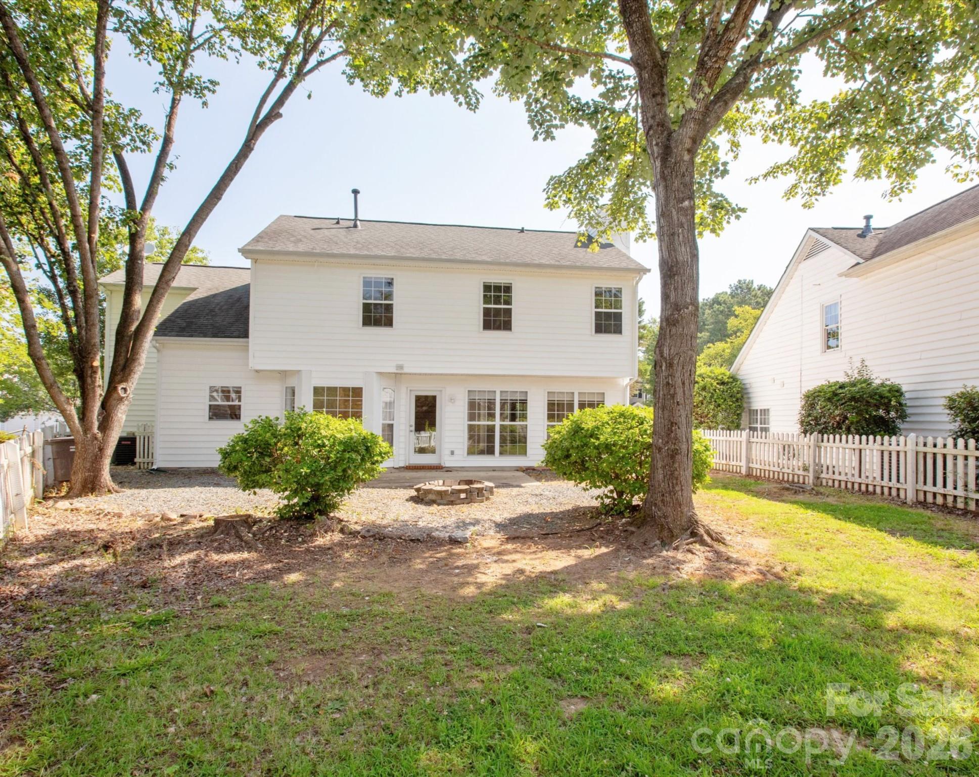 411 Carlisle Dr, Indian Trail, NC 28079