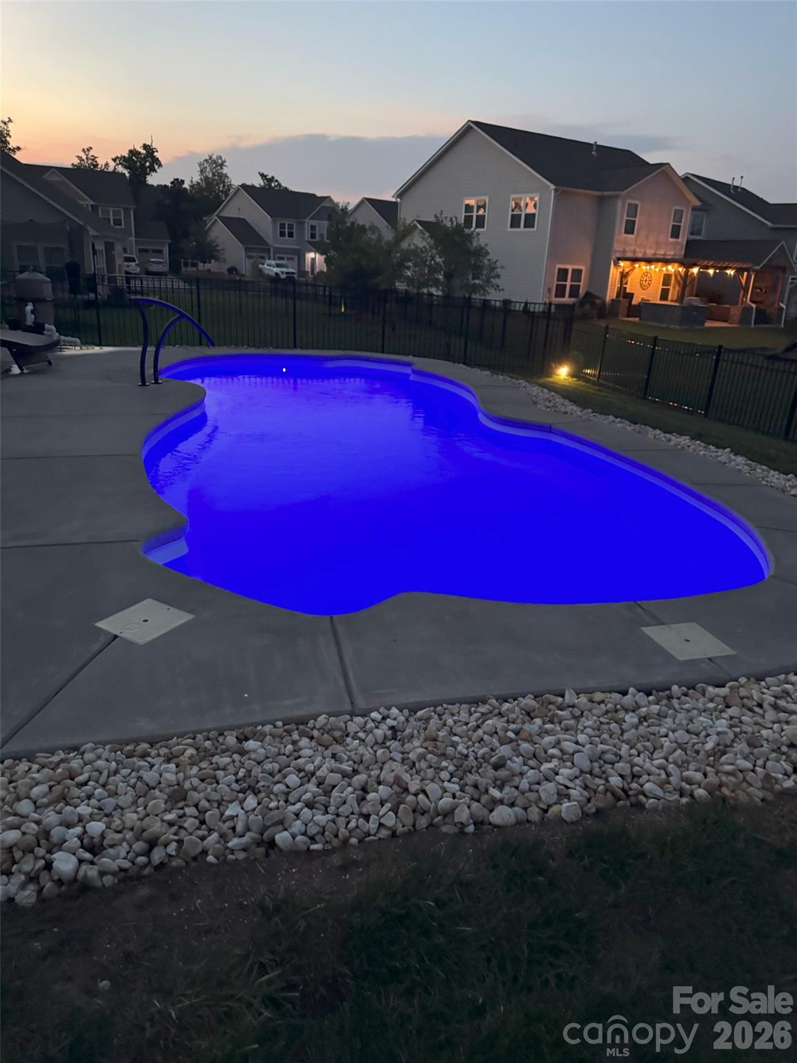 1376 Whistling Ln, York, SC 29745