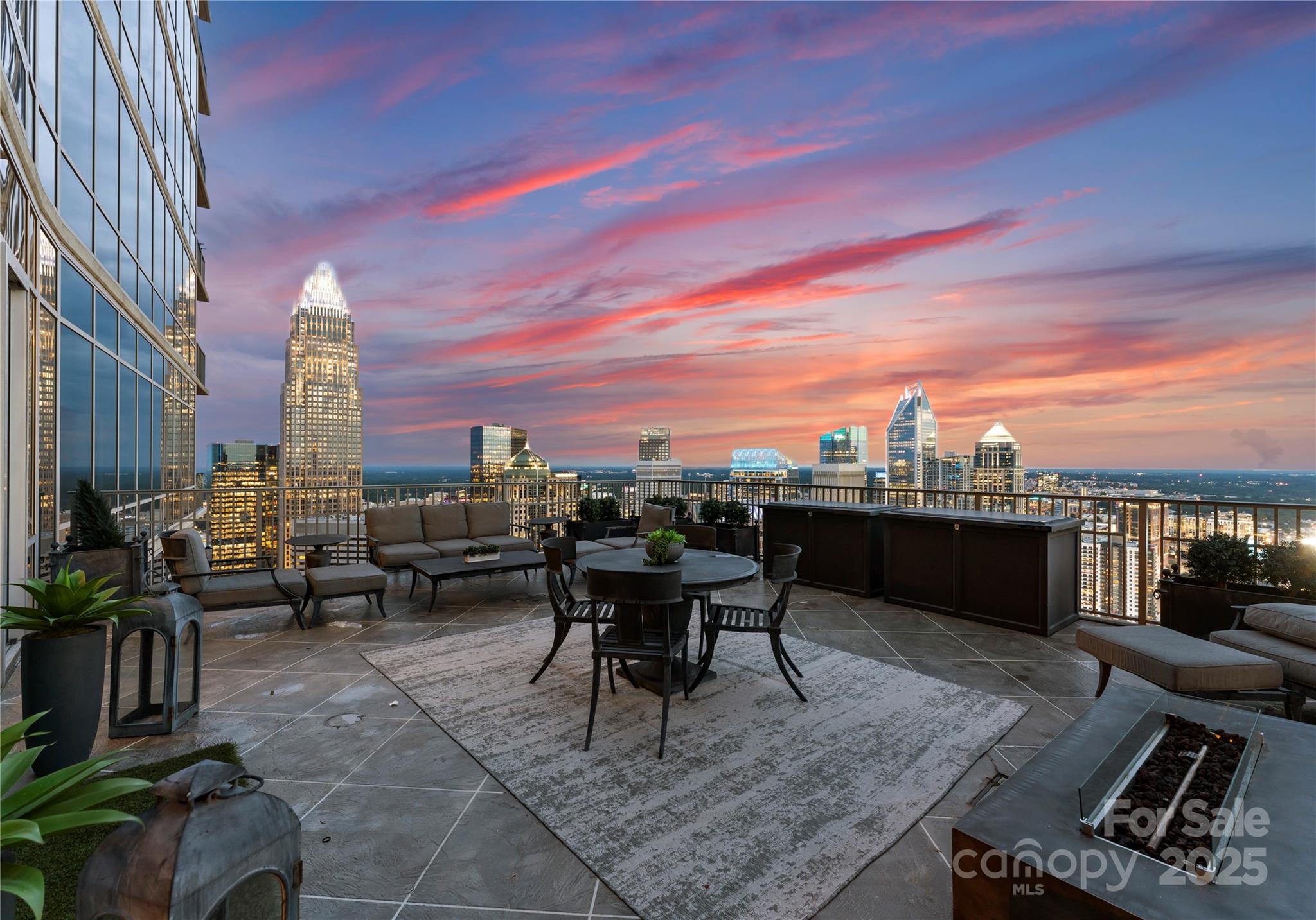 215 N Pine St #4301/4302, Charlotte, NC 28202