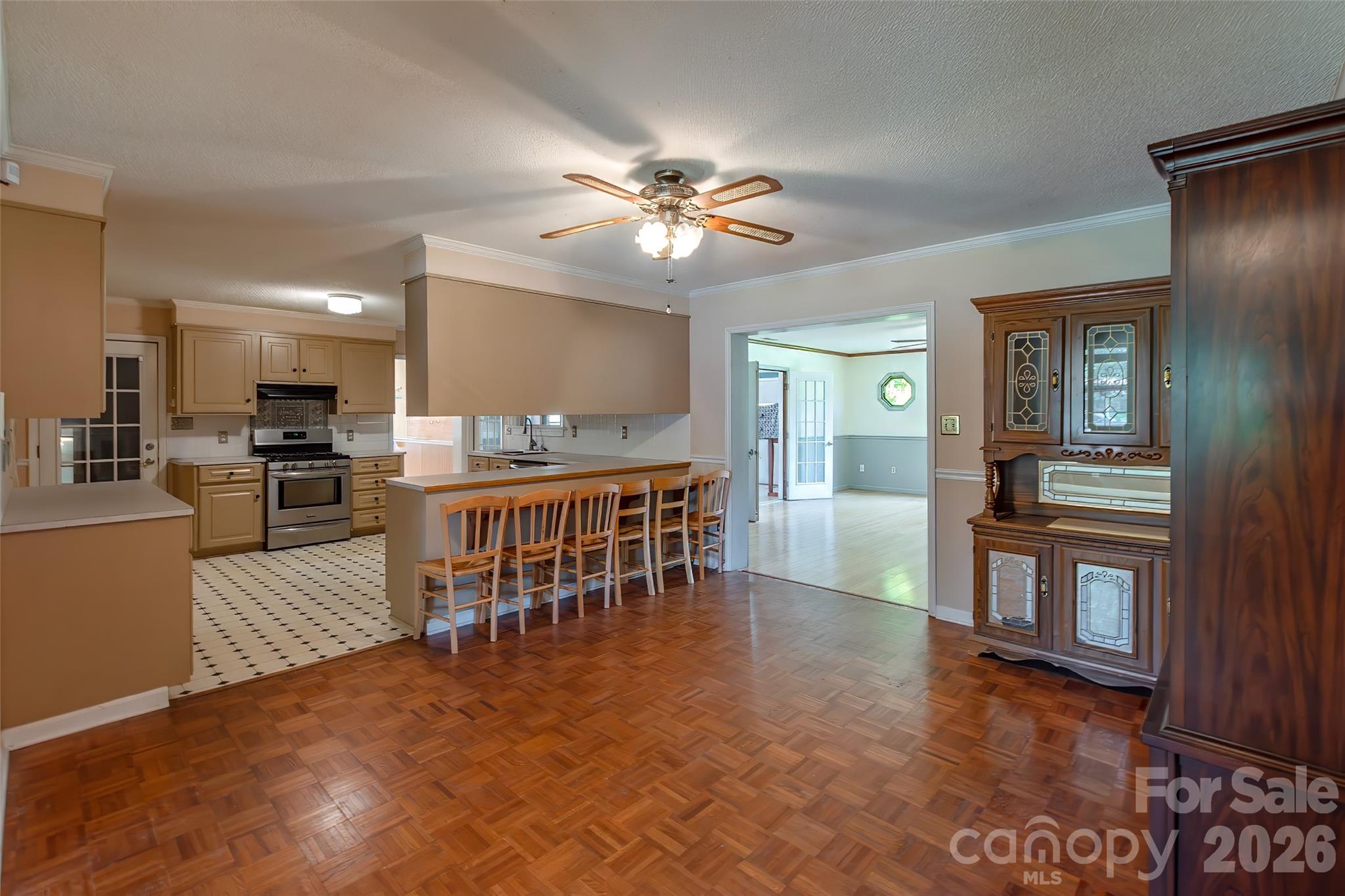 505 Pam Dr, Gastonia, NC 28056