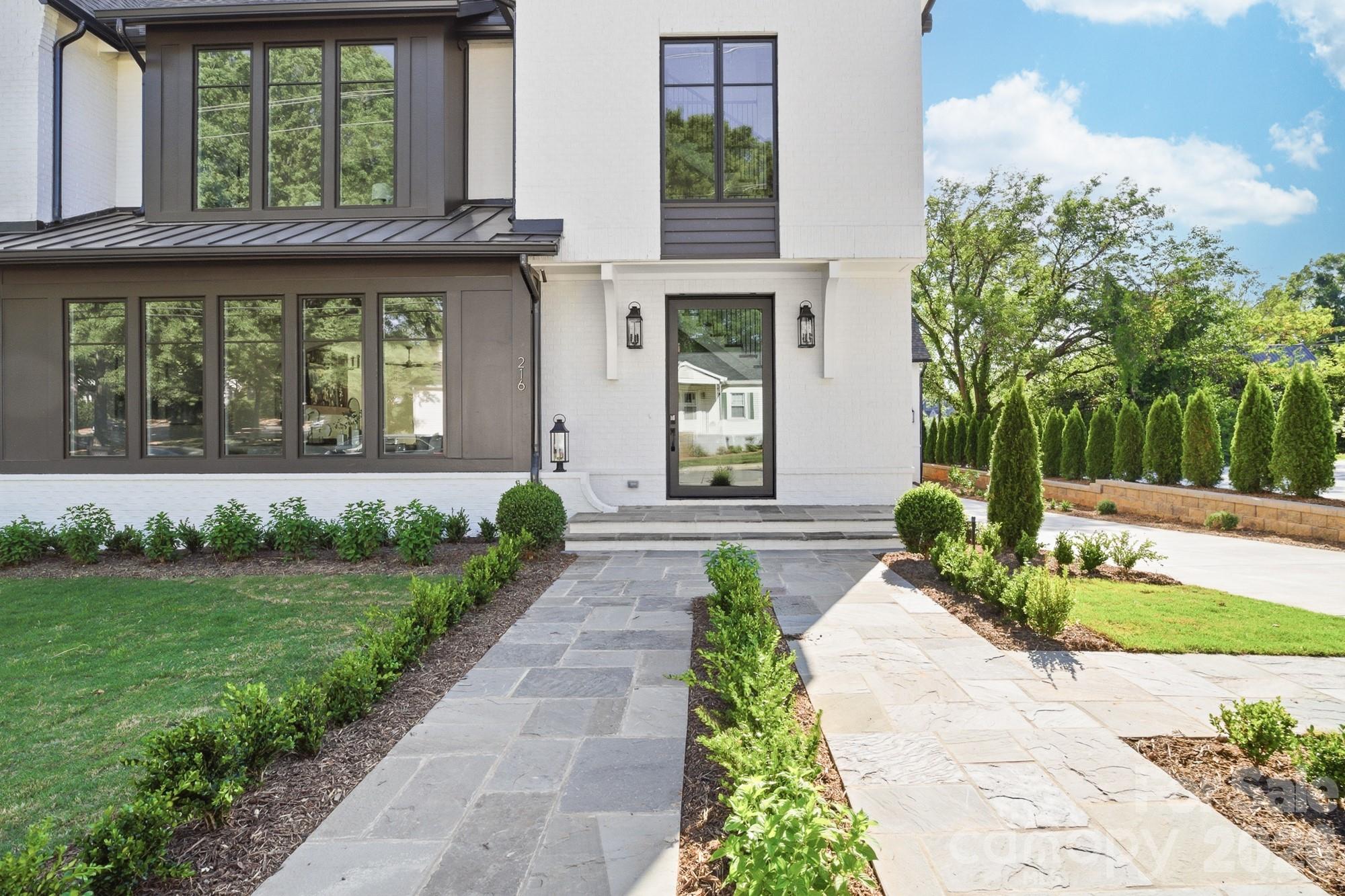 216 Walnut St, Davidson, NC 28036