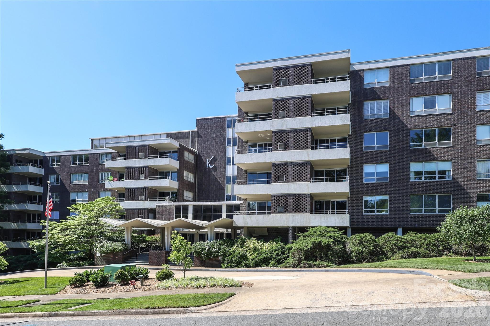 1300 Reece Rd #300, Charlotte, NC 28209