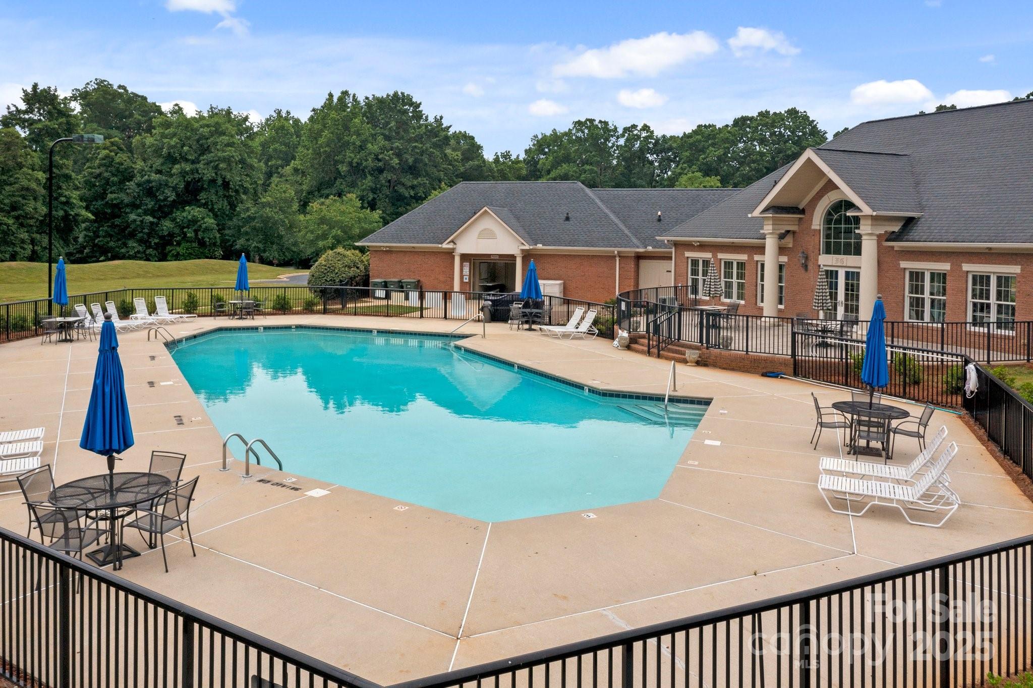 115 W Glenview Dr, Salisbury, NC 28147