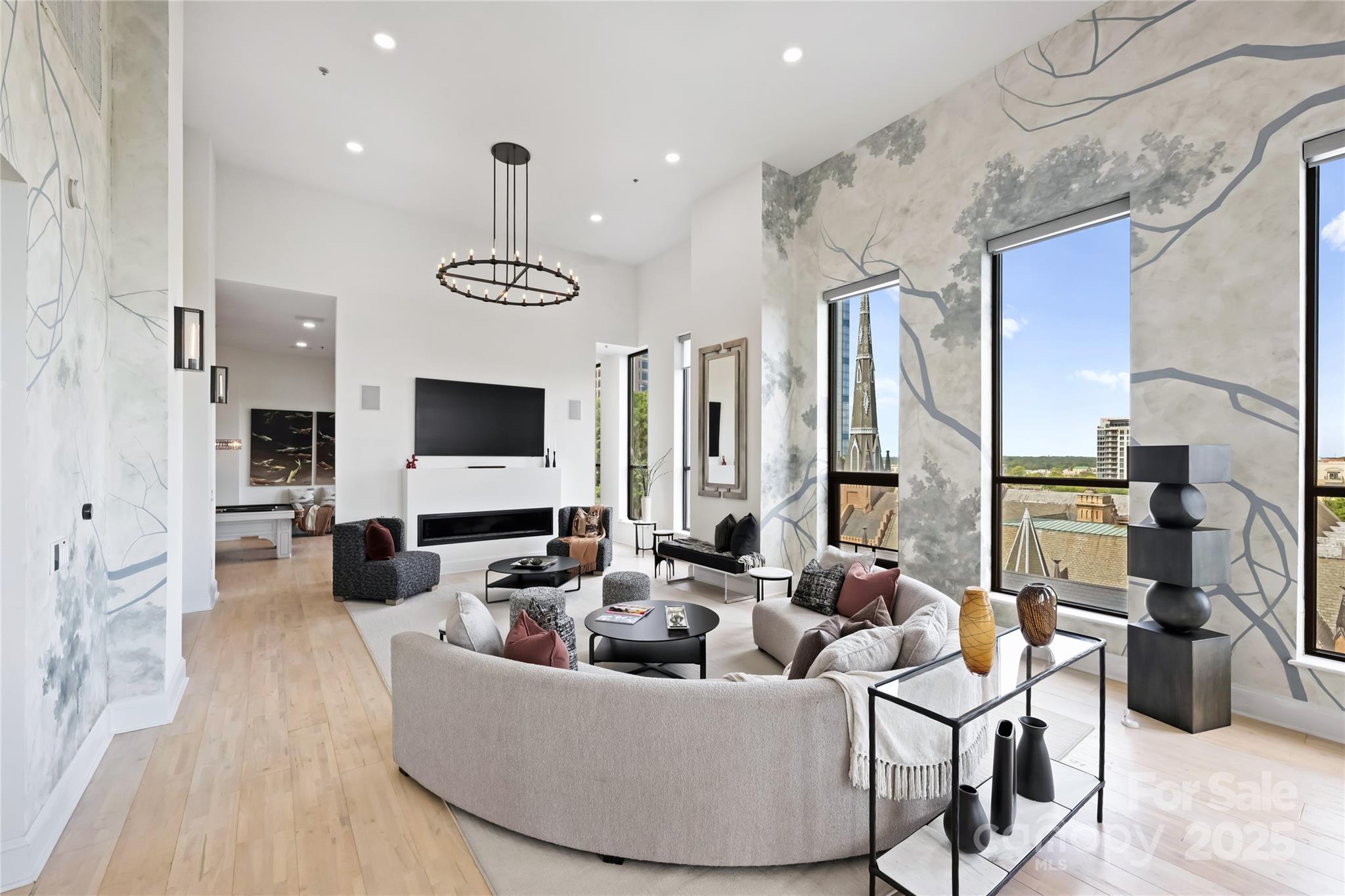127 N Tryon St #615, Charlotte, NC 28202