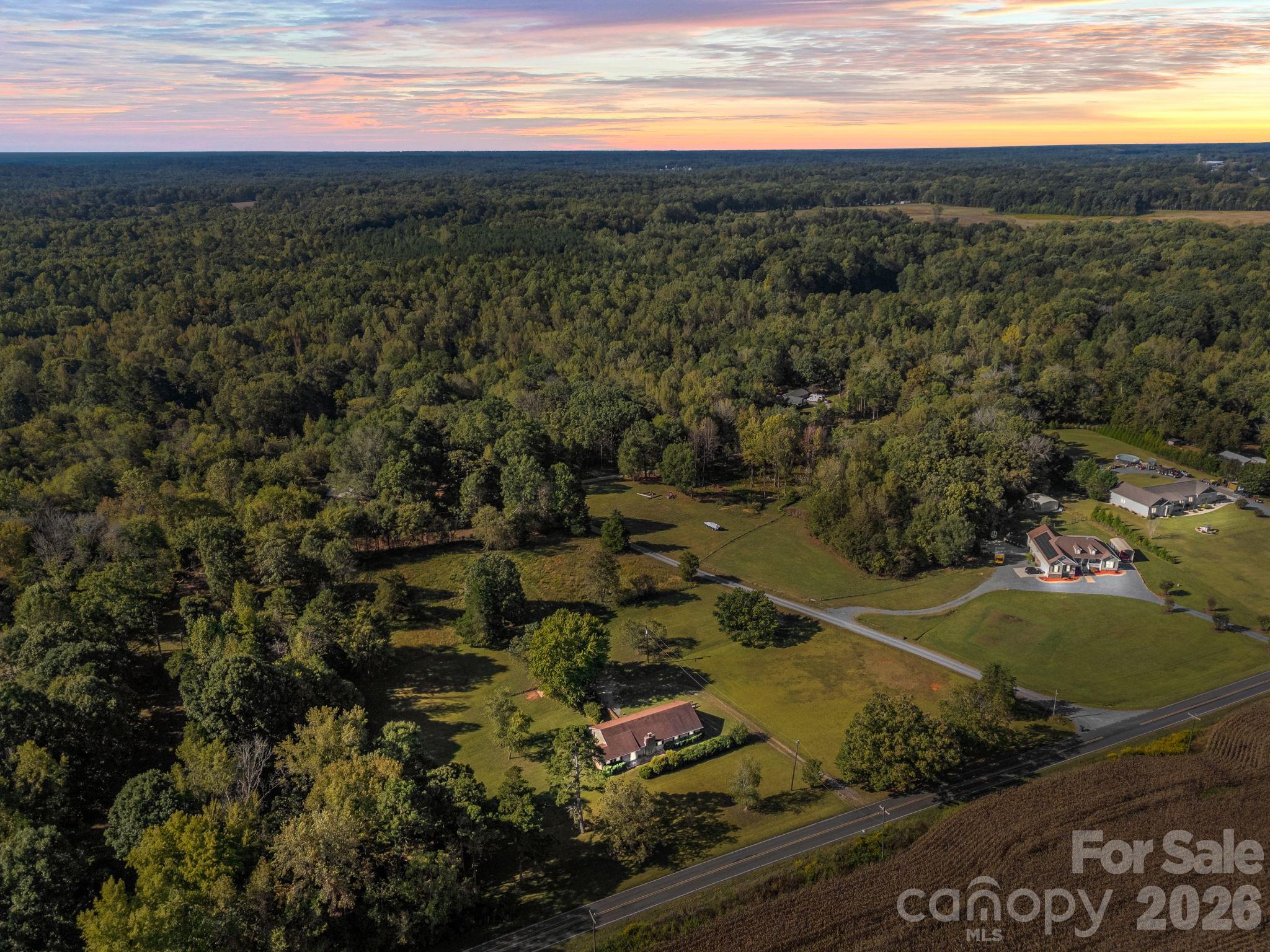 945 Alvin Hough Rd, Midland, NC 28107