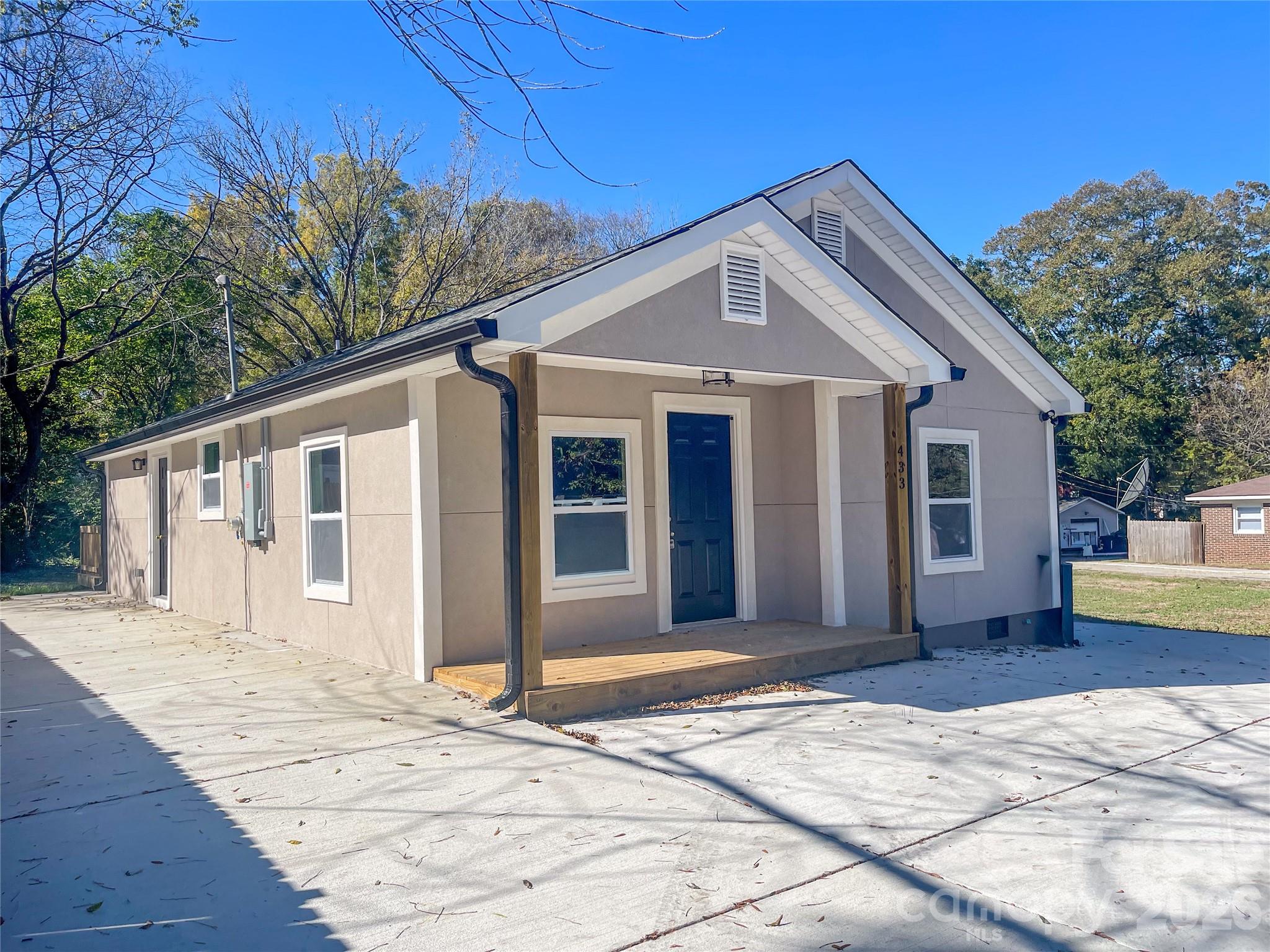 433 Clinton Ave, Lancaster, SC 29720