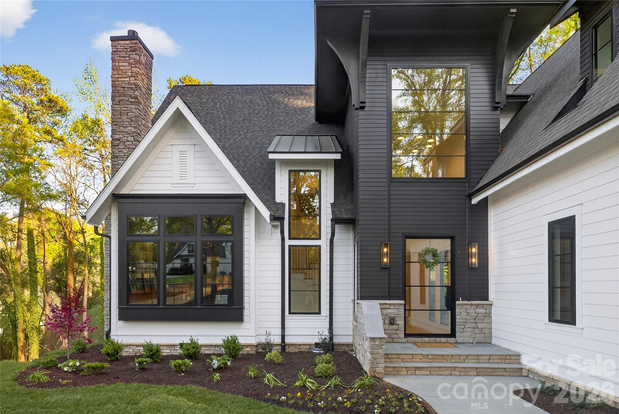 1209 Meadowood Ln, Charlotte, NC 28211