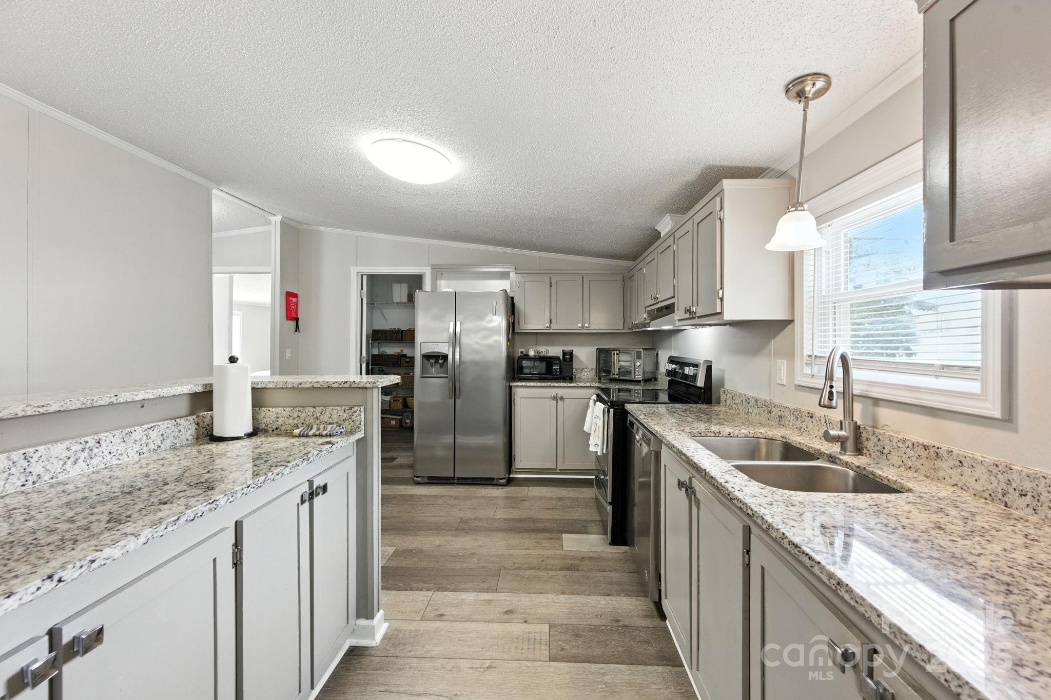 1001 Olde Creek Trl, Concord, NC 28025