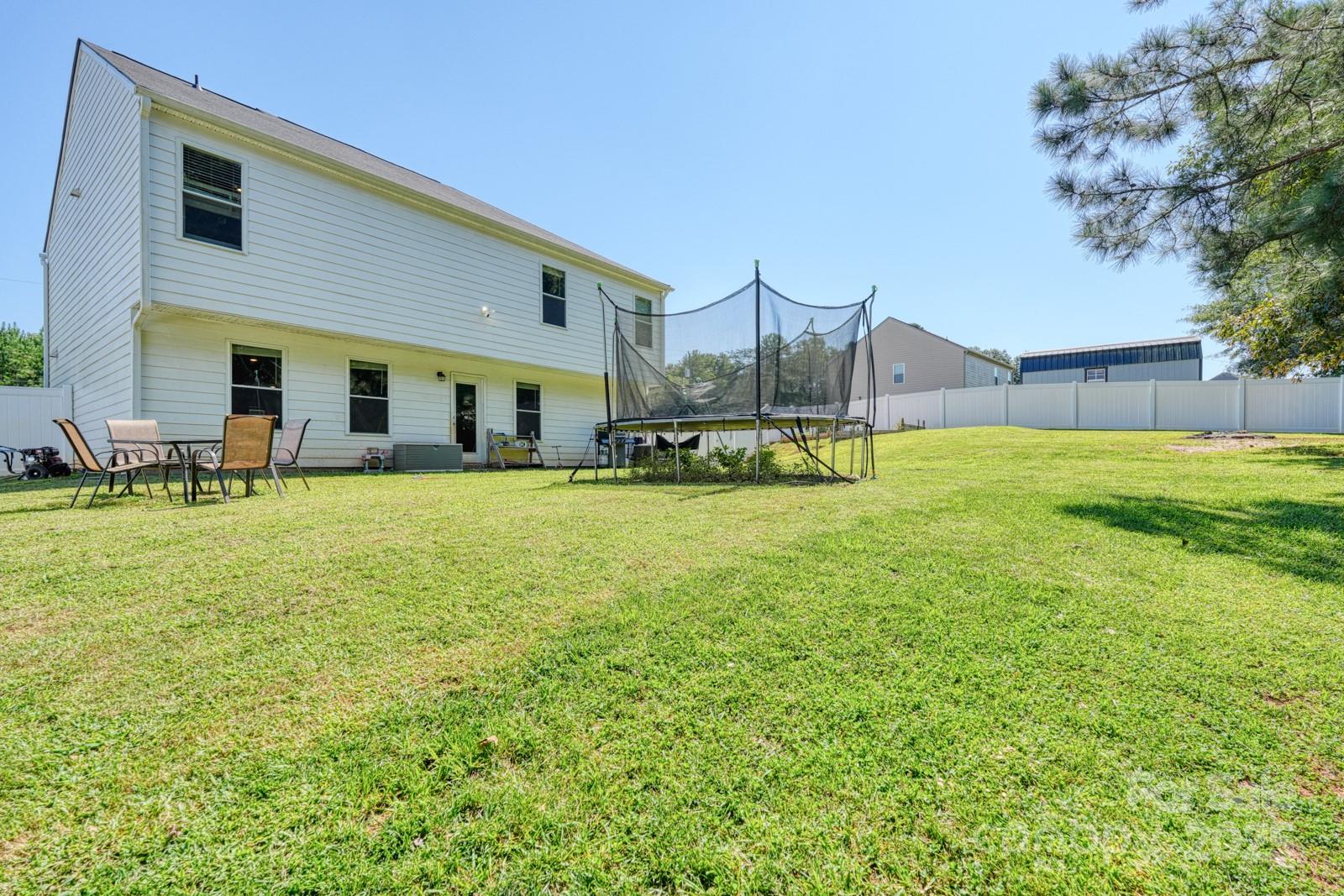 1281 Twin Bridge Rd, Gaffney, SC 29341