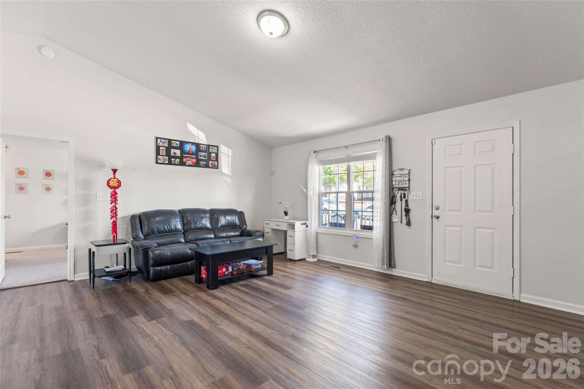1009 Braxton Dr, Concord, NC 28025