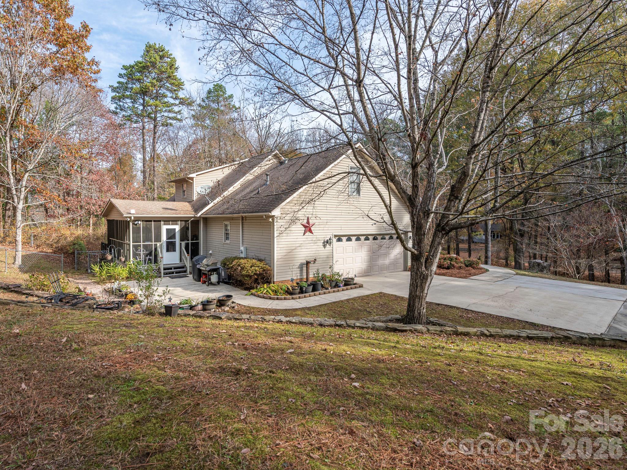 1800 Lake Lynn Rd, Concord, NC 28025