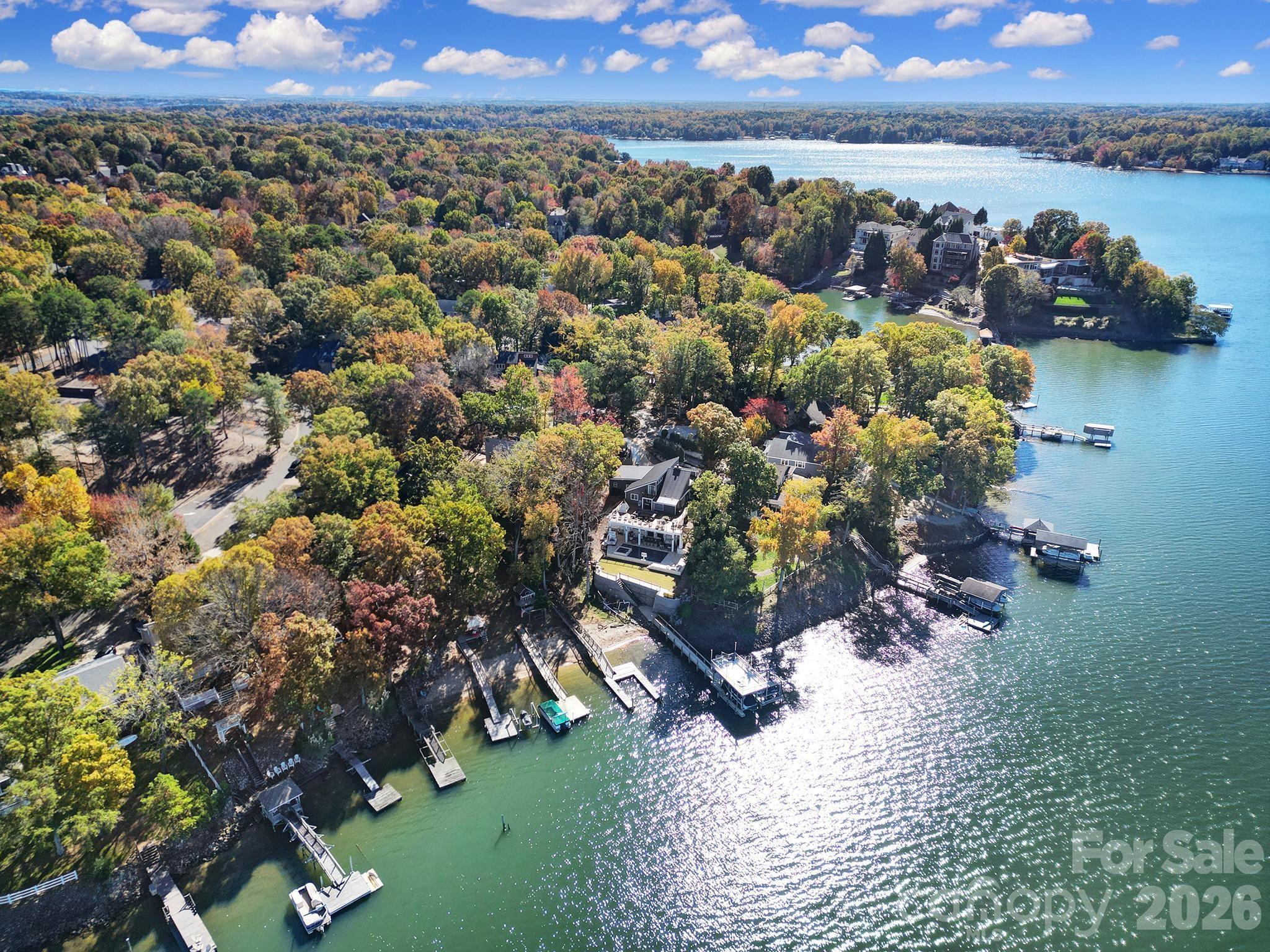 7005 Tega Cay Dr, Tega Cay, SC 29708